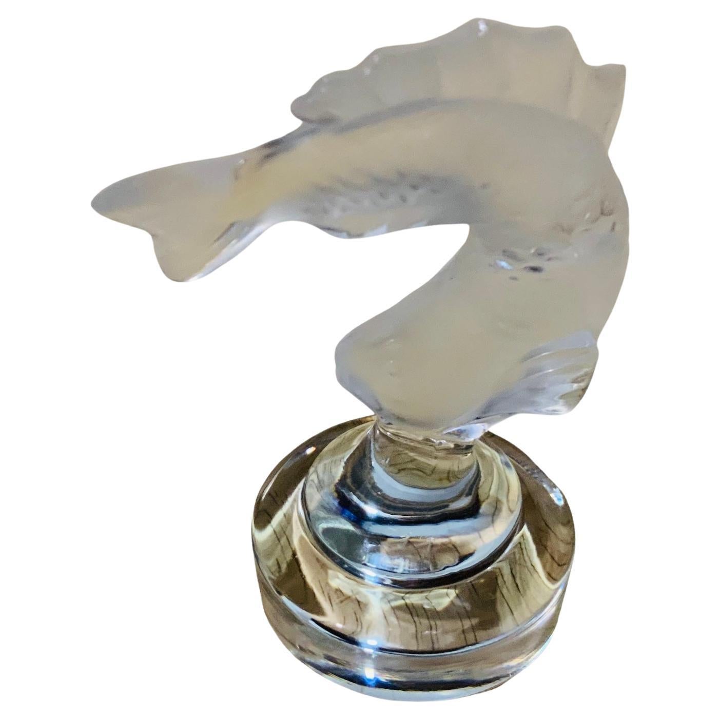 Petite sculpture en cristal de Lalique représentant un poisson KOI