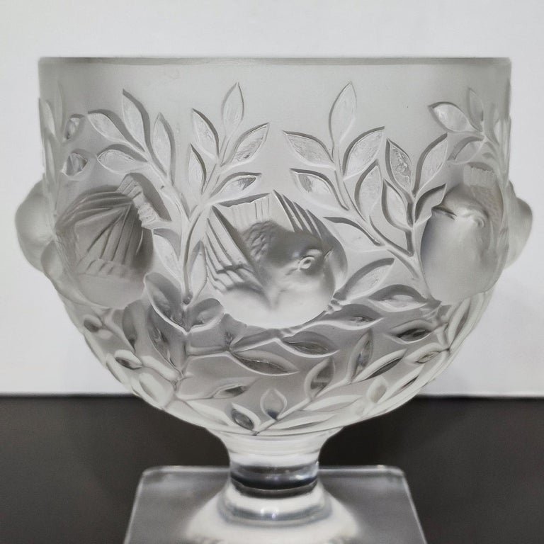 Lalique Crystal Vase 'Elisabeth' Décor of Birds and Branches - FREE  SHIPPING For Sale at 1stDibs | lalique bowl with birds, lalique elisabeth  vase