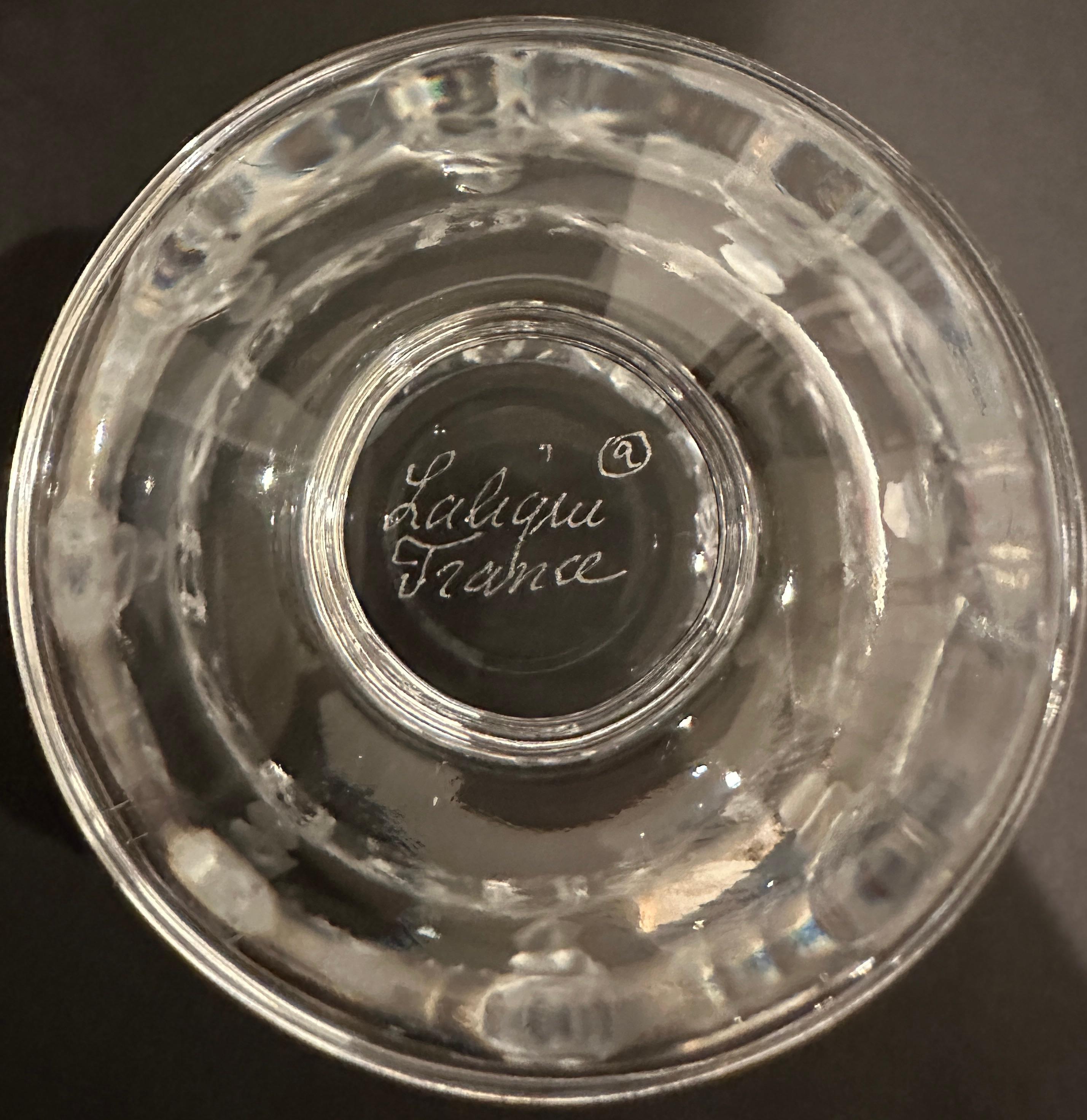 Vase en cristal Lalique Dampierre Bon état - En vente à Norwood, NJ