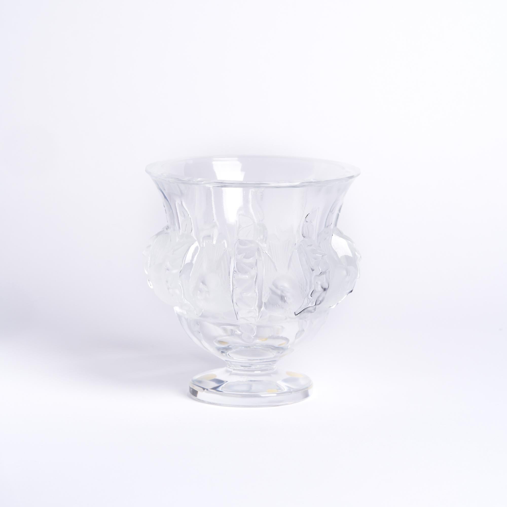 Verre Vase Dampierre Lalique en vente