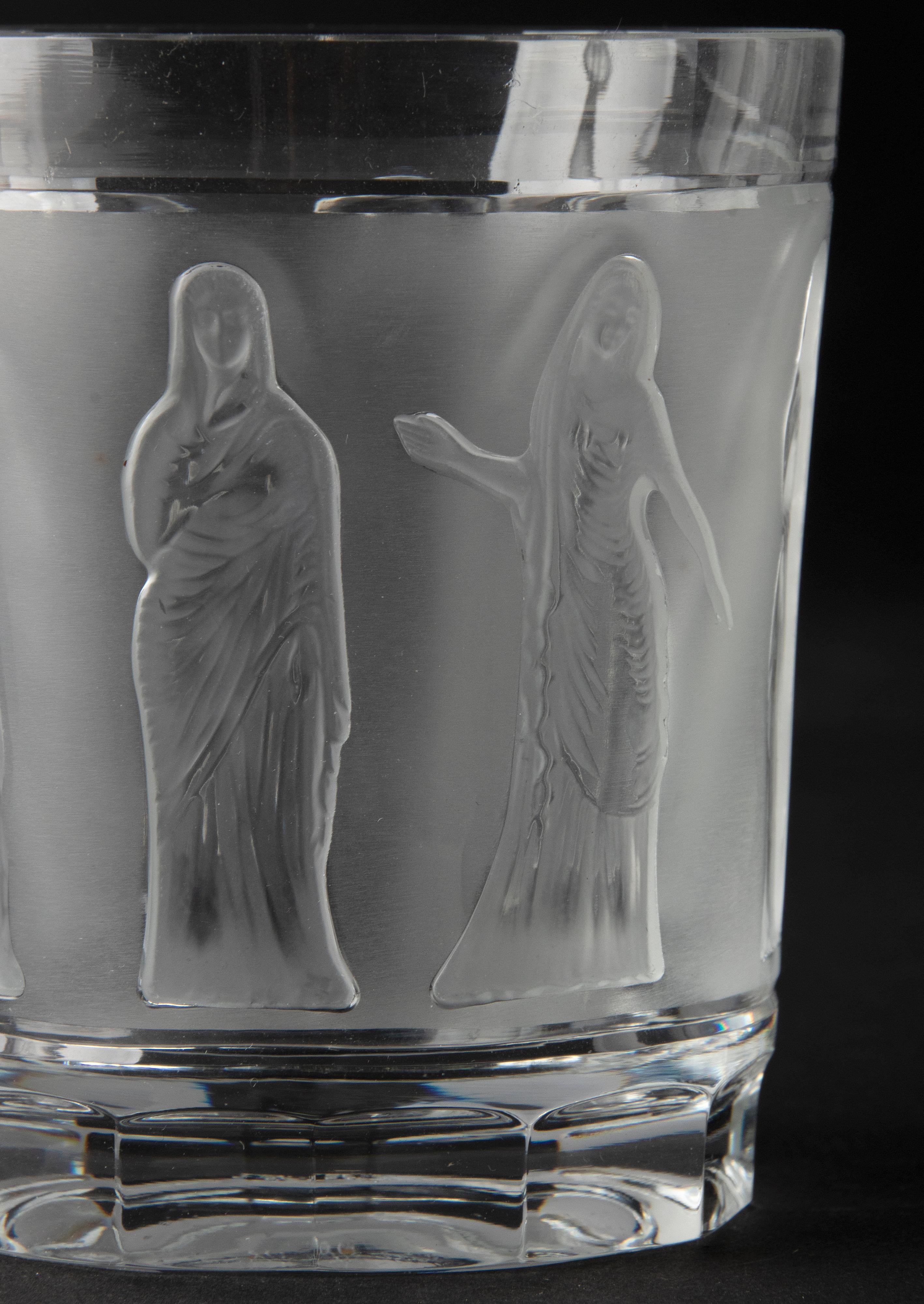 Lalique Decanter with two Whiskey Glasses Model Femmes Antiques 1