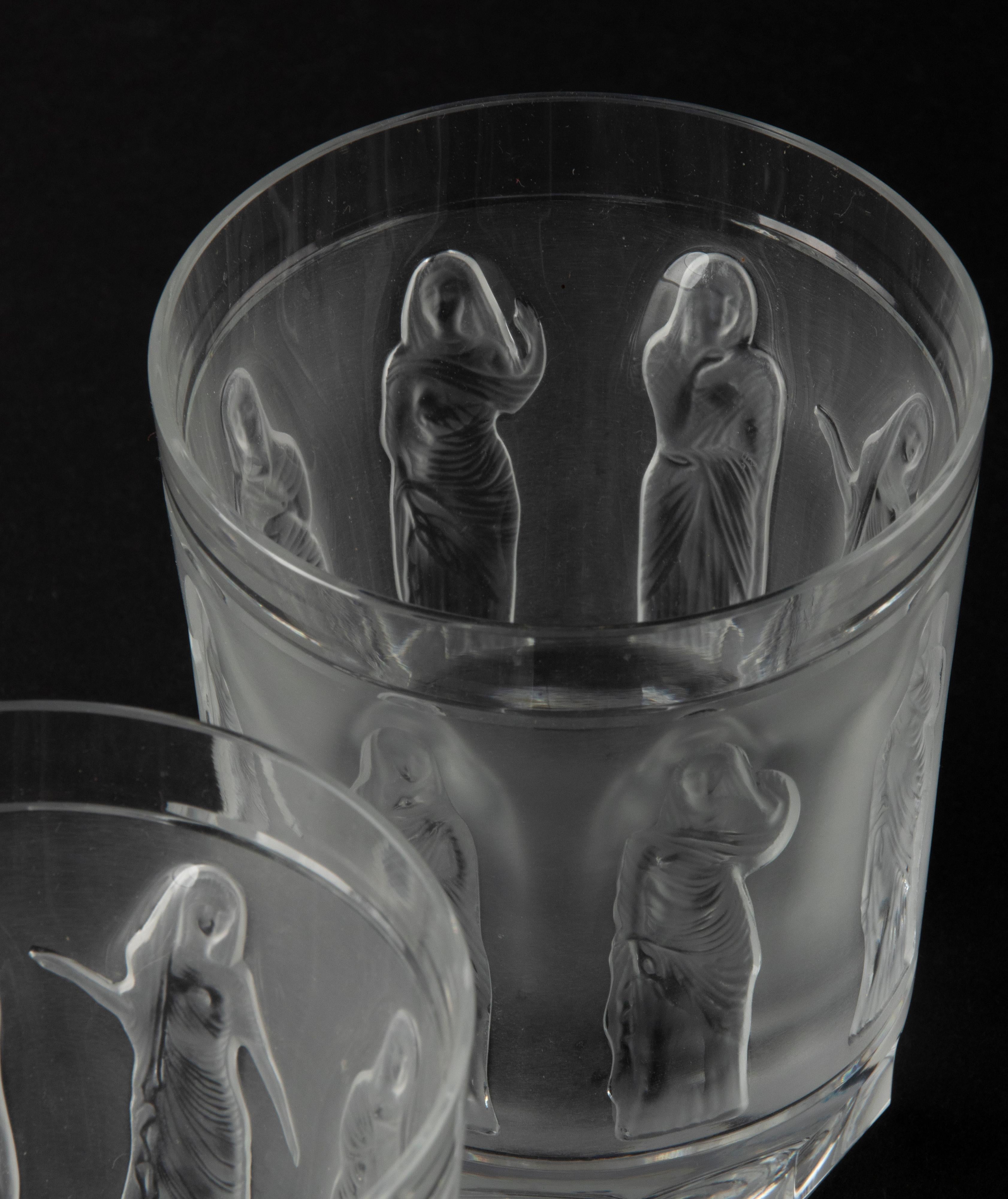 Lalique Decanter with two Whiskey Glasses Model Femmes Antiques 5