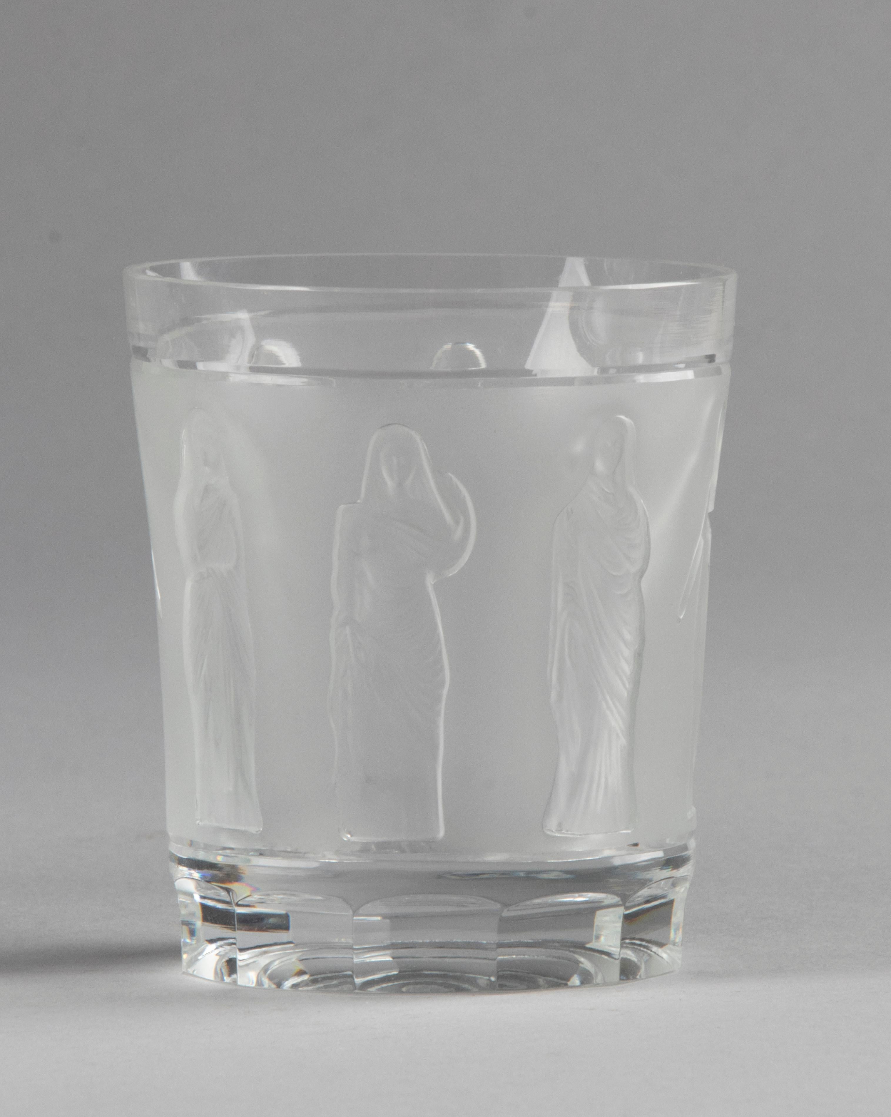 Lalique Decanter with two Whiskey Glasses Model Femmes Antiques 6