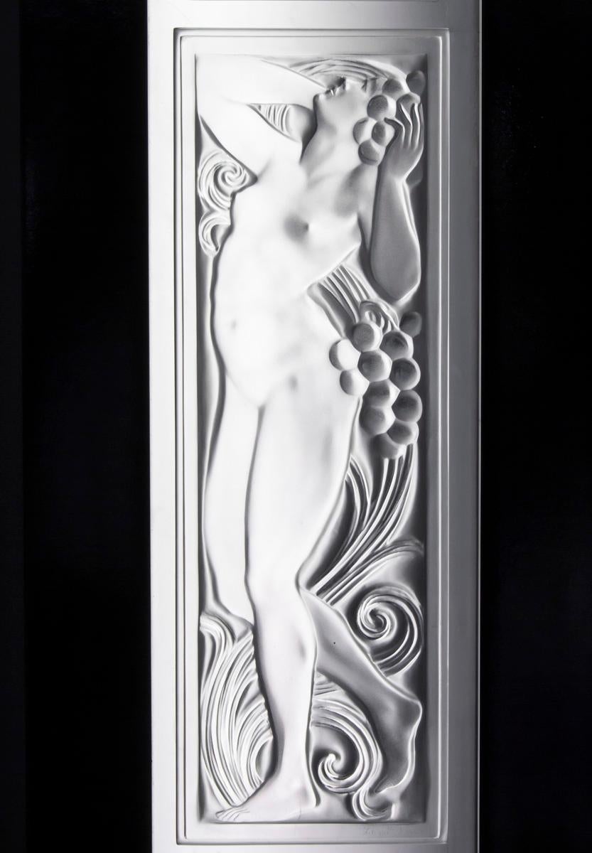 Femme Tête Levée decorative panel & femme Bras Levés decorative panel
Decorative panel created by René Lalique in 1928 to adorn the cars of the famous Orient Express train which led travelers from the banks of the Seine to the shores of the