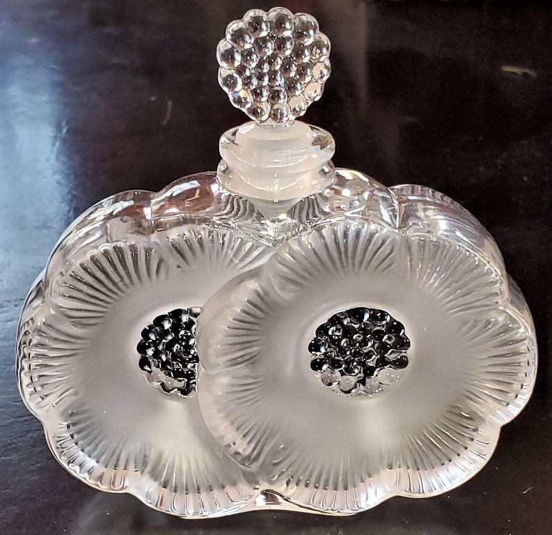 lalique daisy perfume bottle