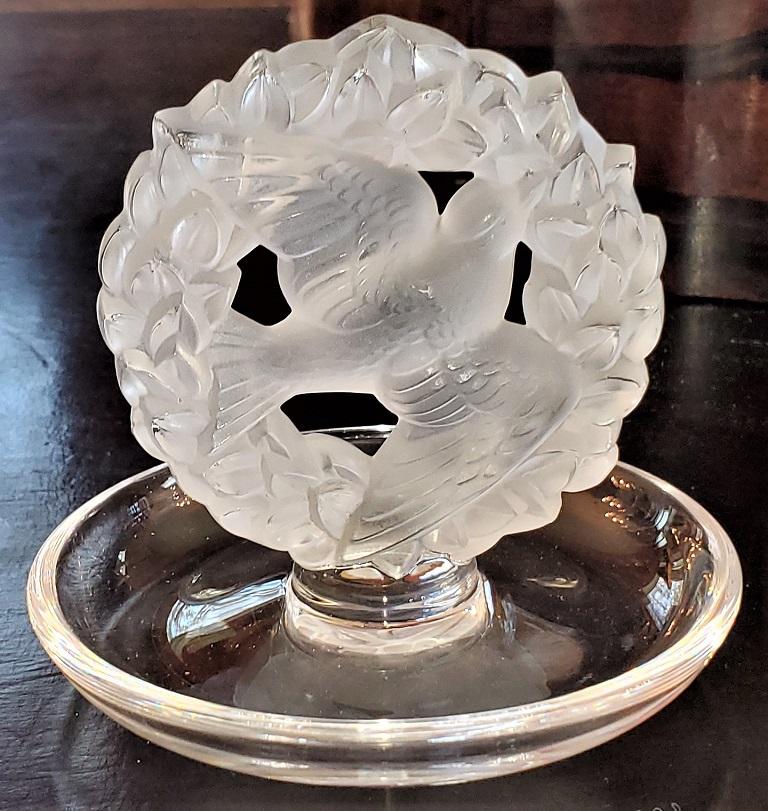 Art Deco Lalique Dove Wreath Pin or Ring Dish