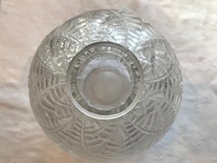 Lalique “Espalion” Soufflé-Moule Frosted Glass Vase, Naturalistic Fern Motif