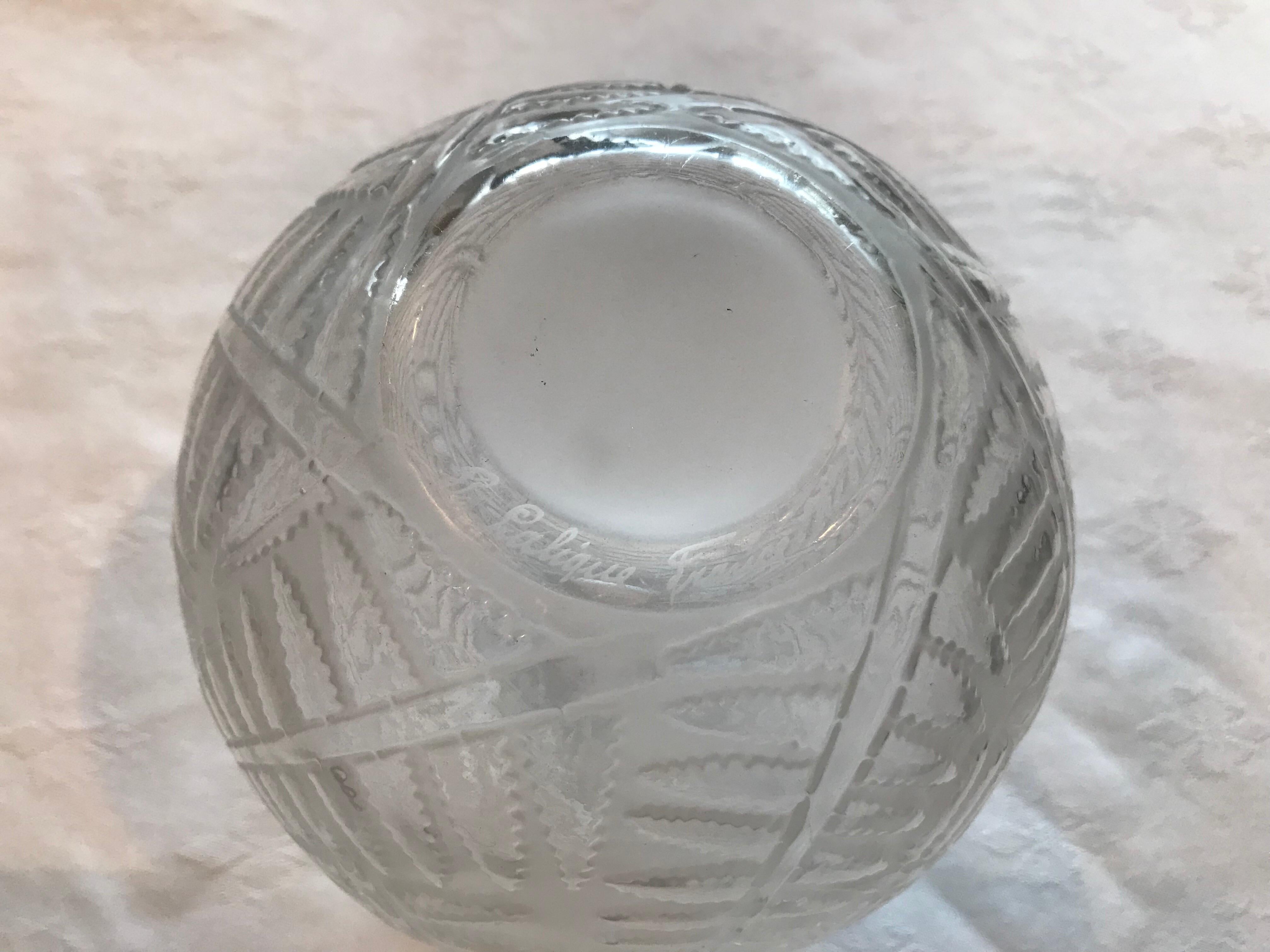 Pressed Lalique “Espalion” Soufflé-Moule Frosted Glass Vase, Naturalistic Fern Motif For Sale