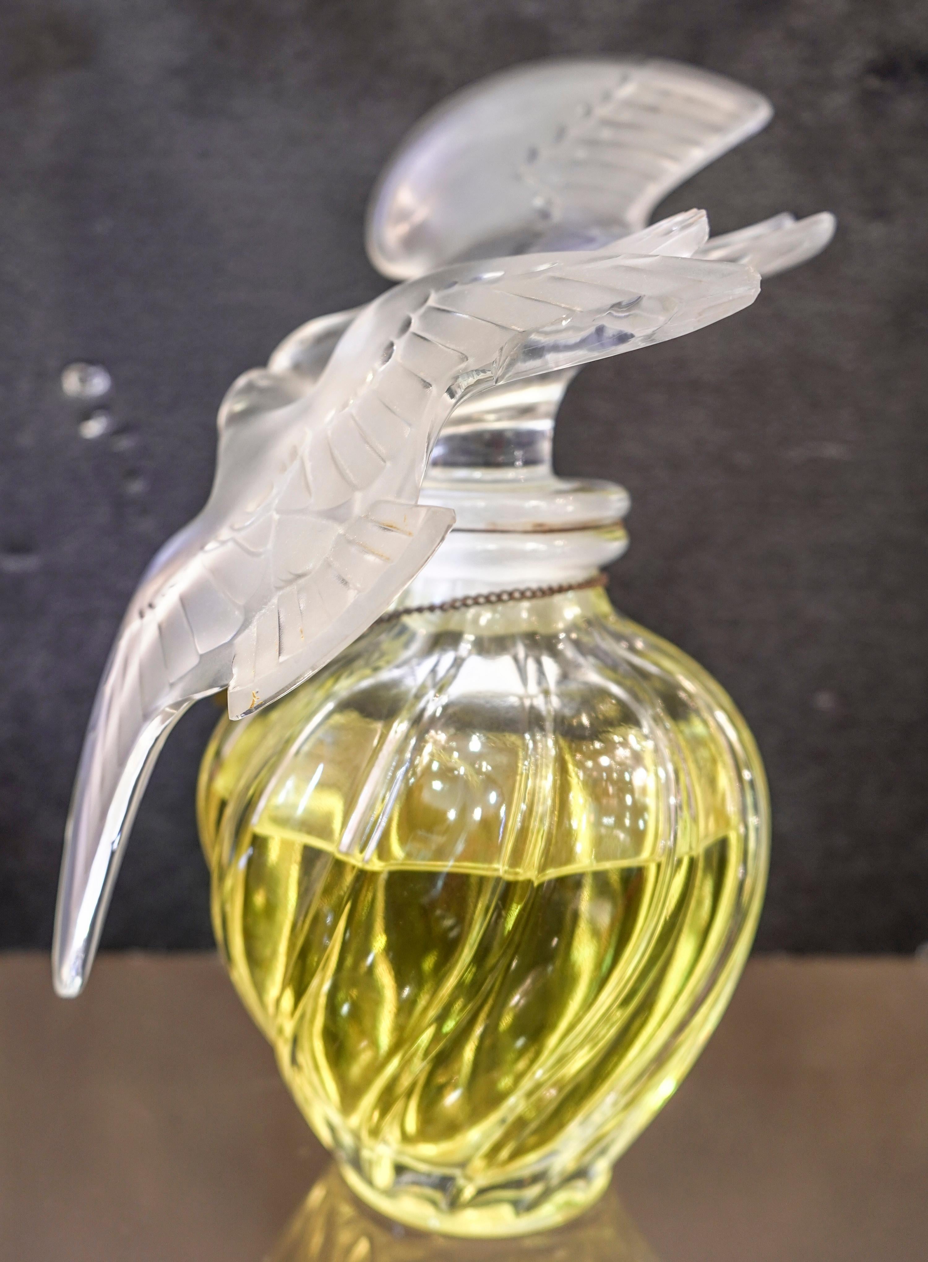 Lalique Ficticio  L, air Du Temps Large Blown Glass Bottle of Fake Perfume, 1960s 5