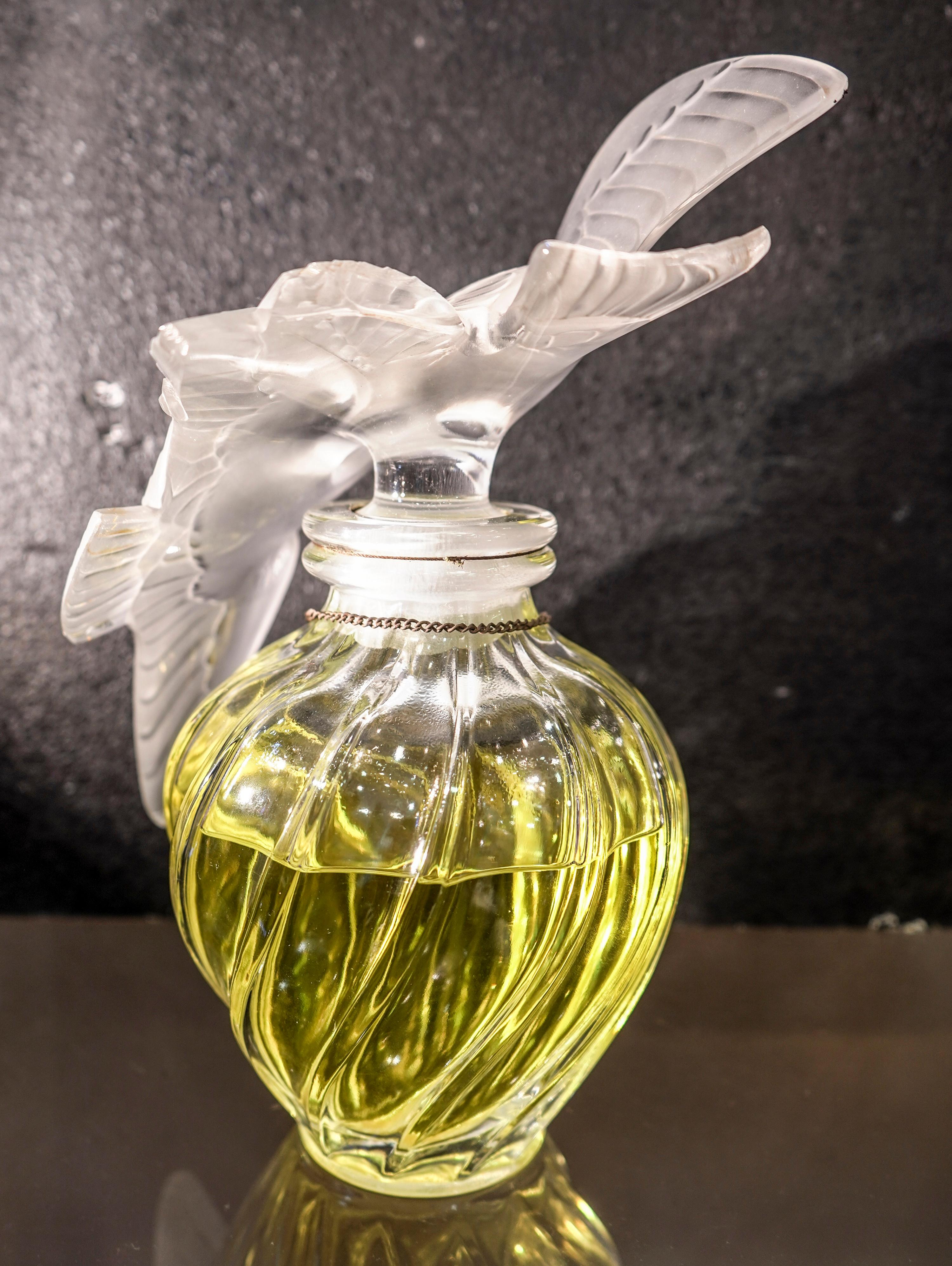Hand-Crafted Lalique Ficticio  L, air Du Temps Large Blown Glass Bottle of Fake Perfume, 1960s