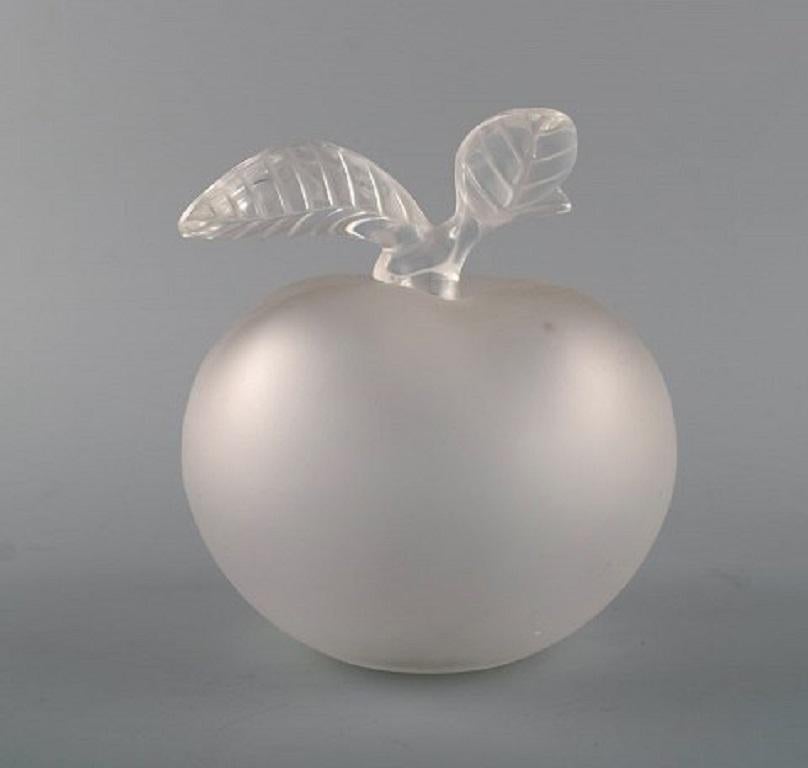 Lalique Flacon Shaped as an Apple in Clear Frosted Art Glass, 1980s In Excellent Condition In Copenhagen, DK