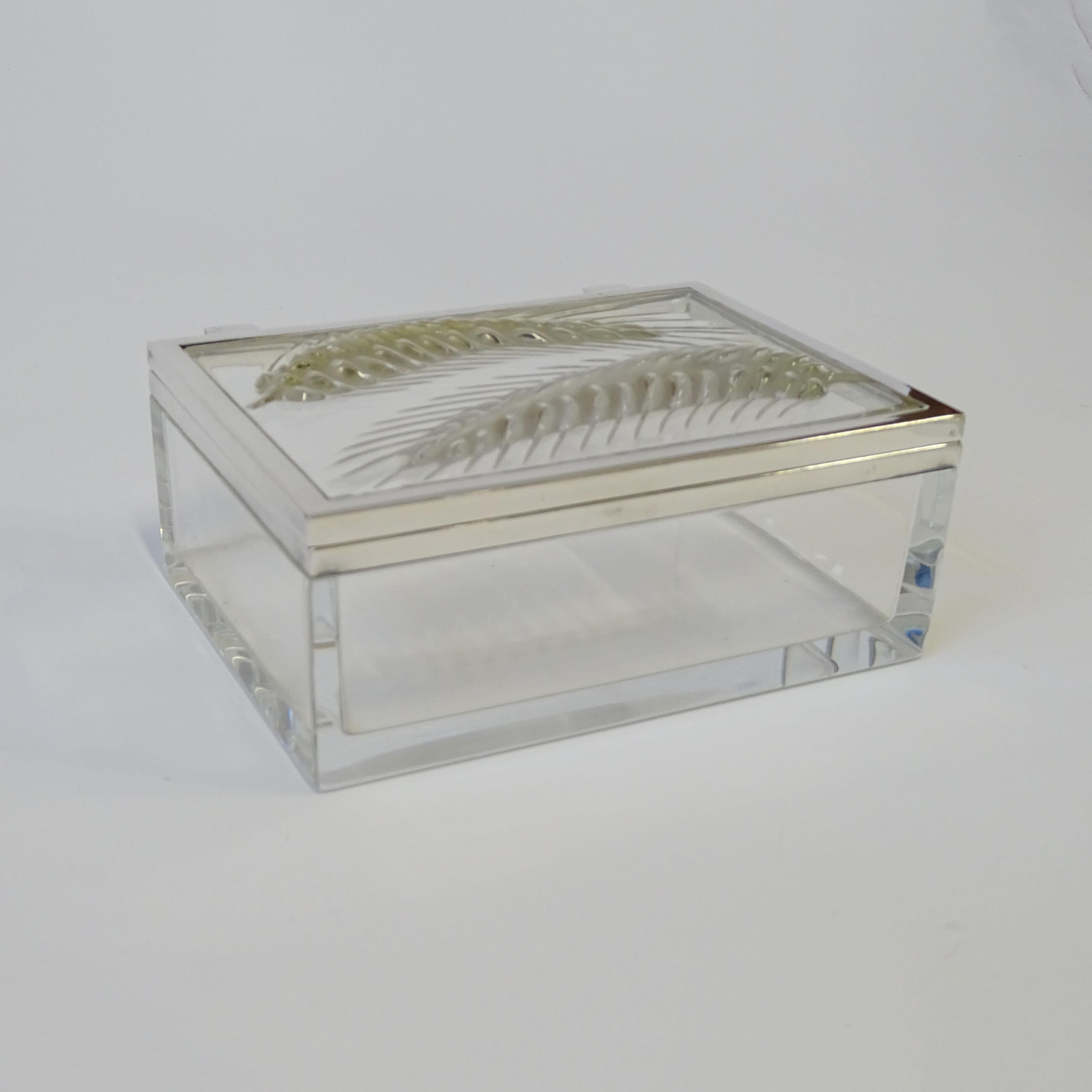 Mid-Century Modern Lalique France 20th Century Epis Wheat Glass Box For Sale