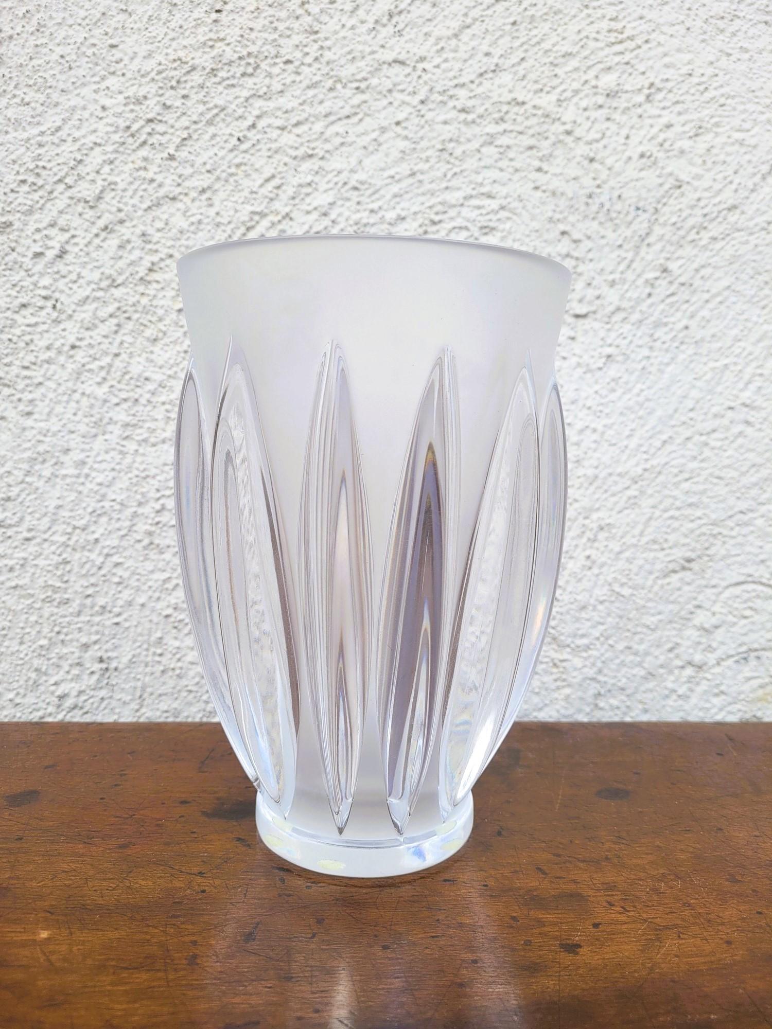 Art Nouveau Lalique Francia, Vaso Courchevel, XX secolo in vendita