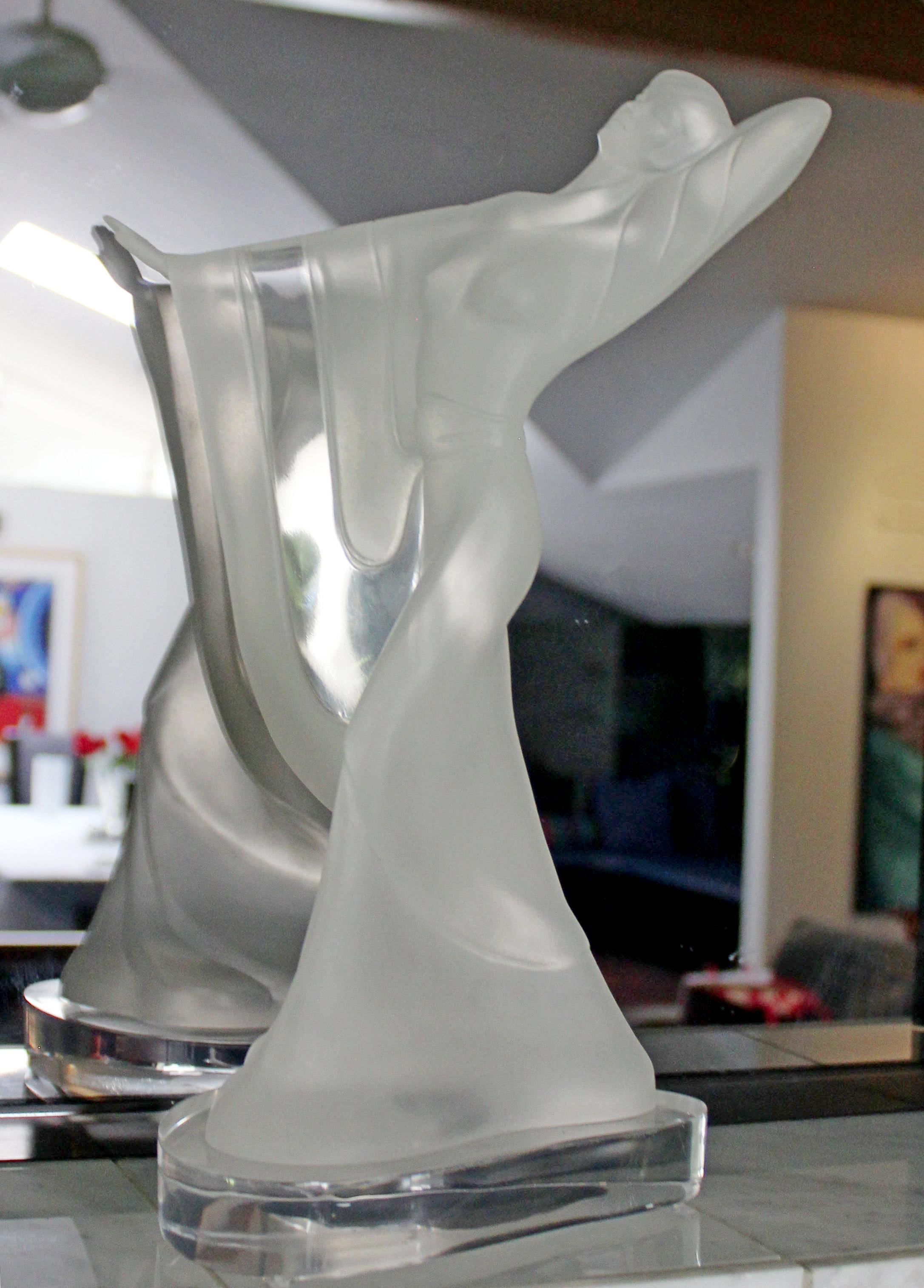 For your consideration is a marvelous, crystal glass woman, by Lalique France. In excellent condition. The dimensions are 9