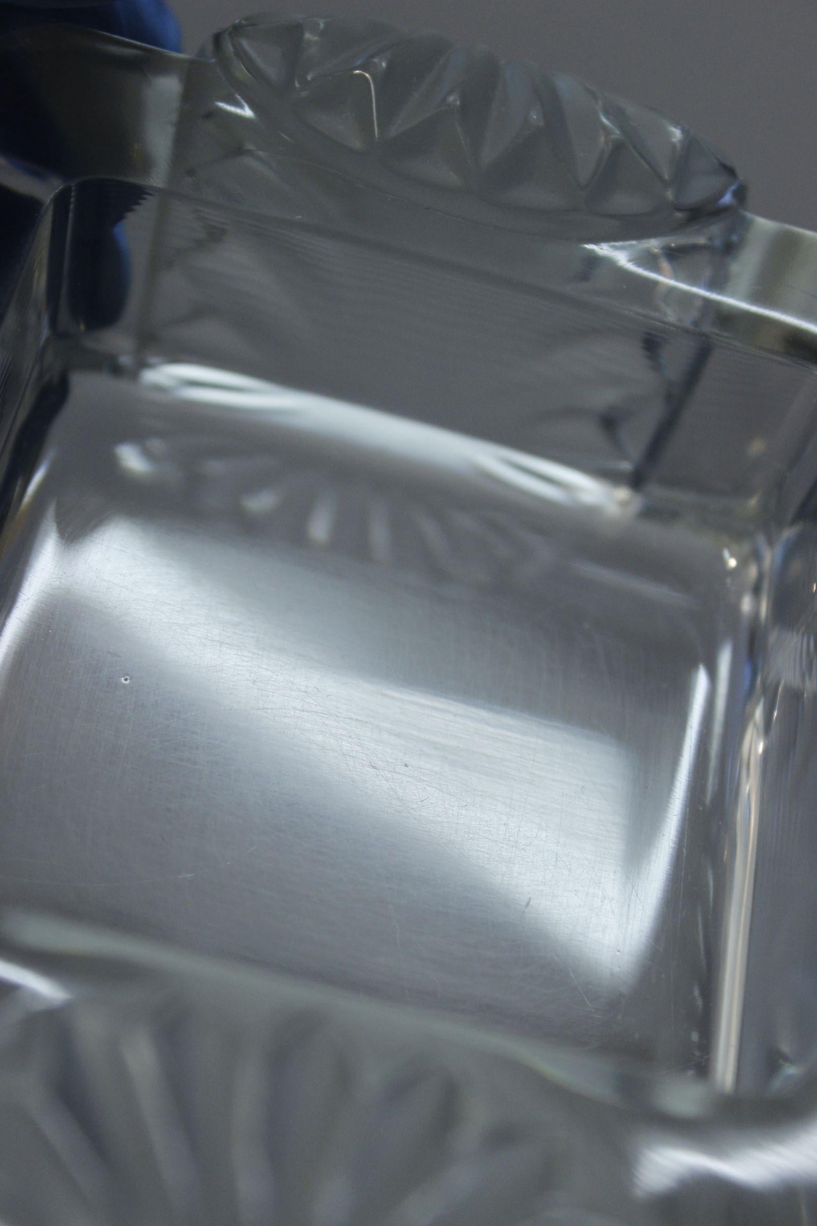 Metà XX secolo Posacenere in cristallo Lalique France 