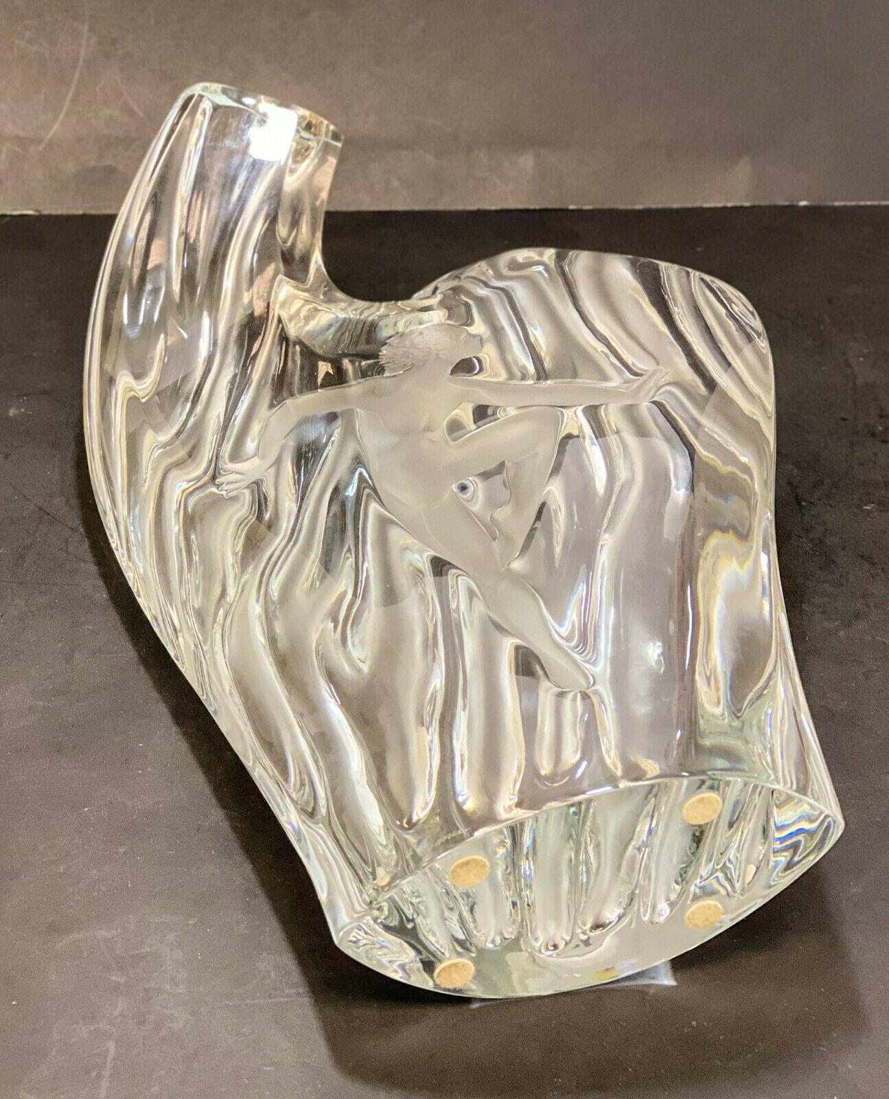 20th Century Lalique France Crystal Glass Dora Vase For Sale