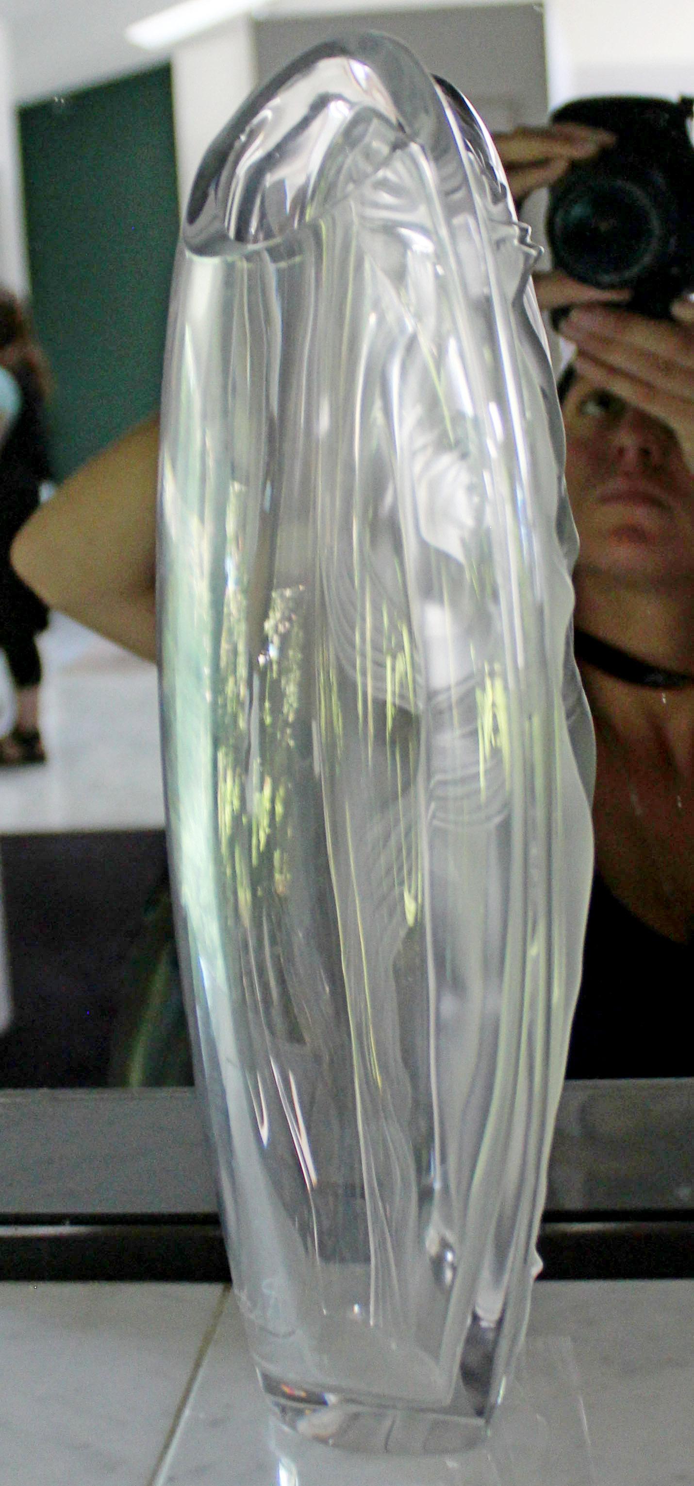 Lalique France Crystal Glass Vase by Marie-Claude Lalique Eroica Vase In Good Condition In Keego Harbor, MI