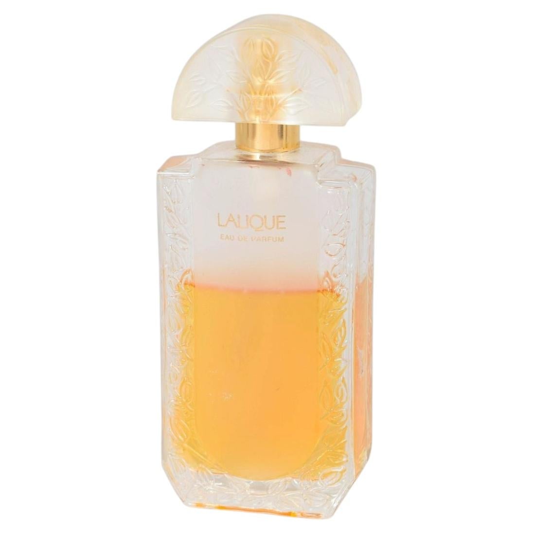 Lalique, France. Crystal perfume bottle. 21st C. For Sale