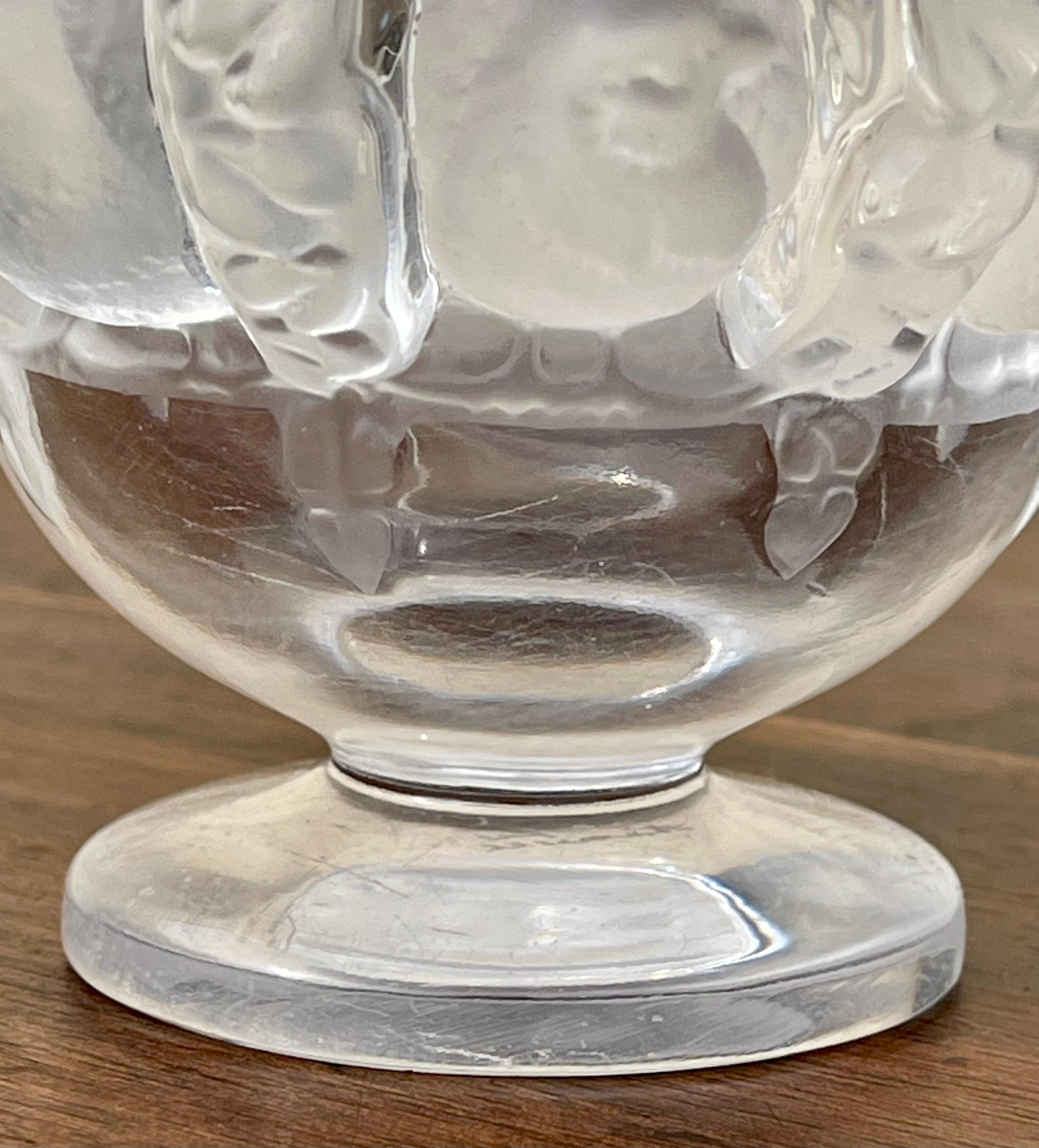 Lalique France - Dampierre Crystal Vase, XXth For Sale 2