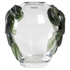 Lalique France : Dragon Vase