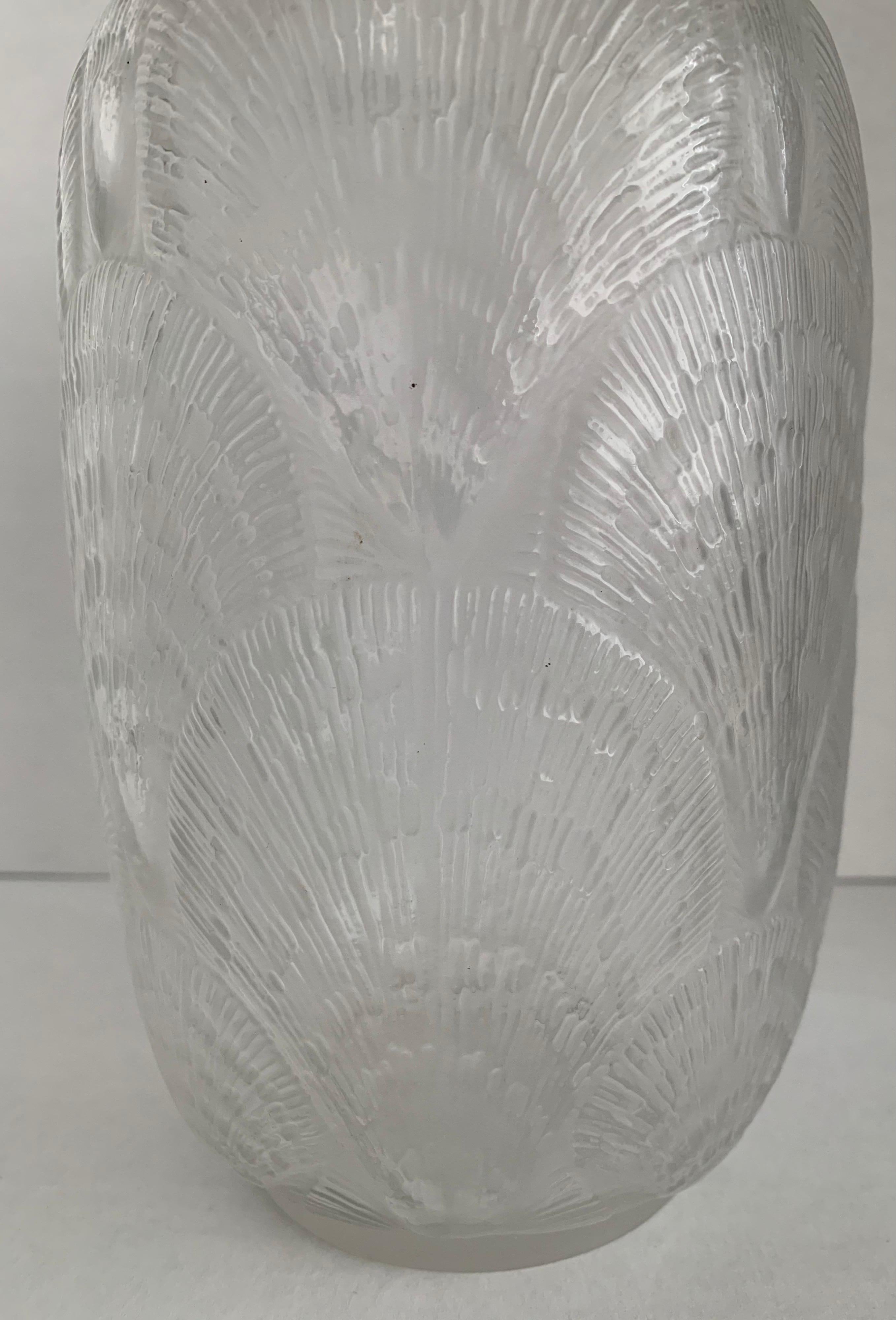 French Lalique France Opalescent Coquilles Motif Vase