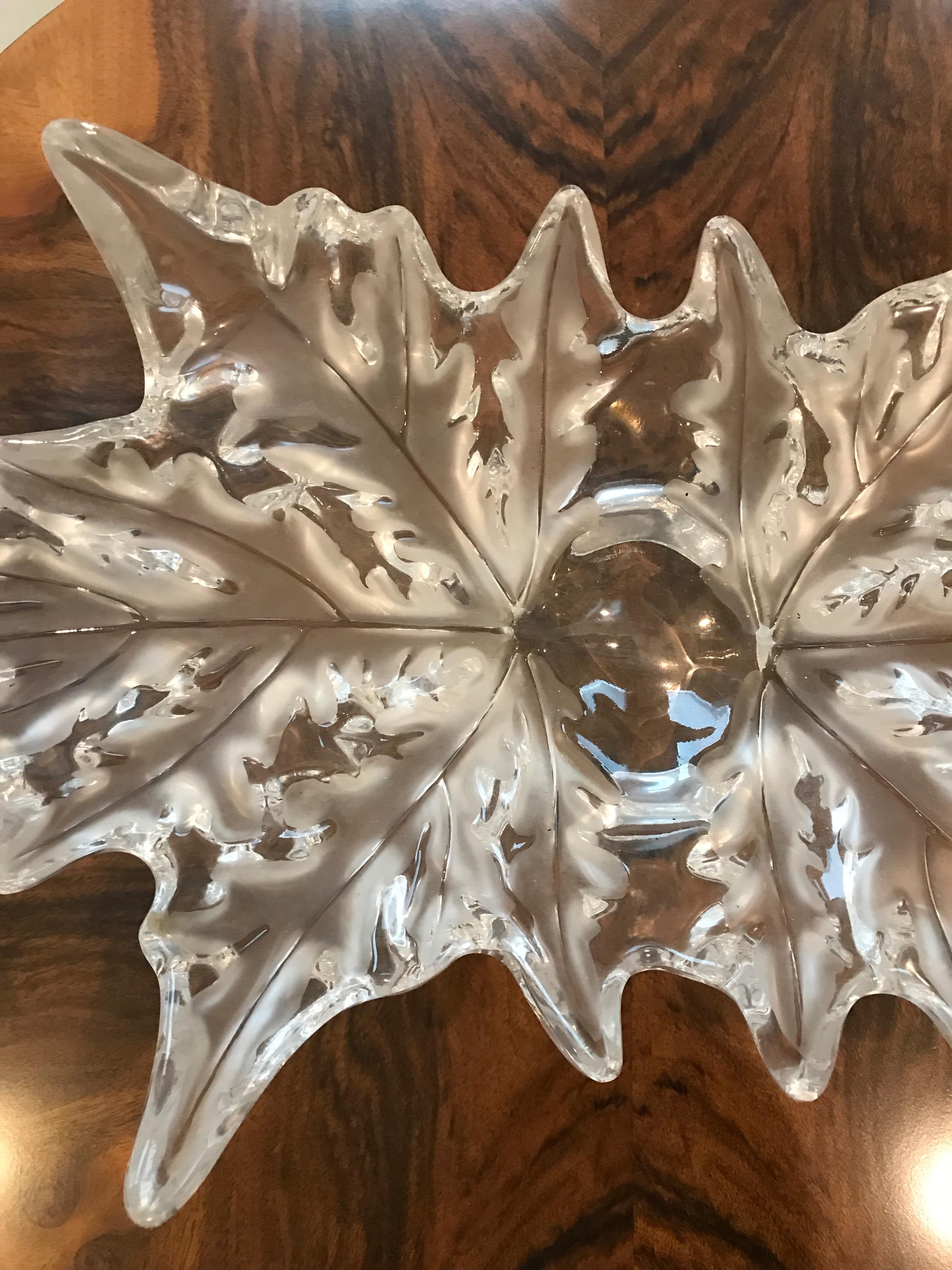 Mid-20th Century Lalique France Large Champs Elysees Leaf Form Centrepiece Glass Bowl