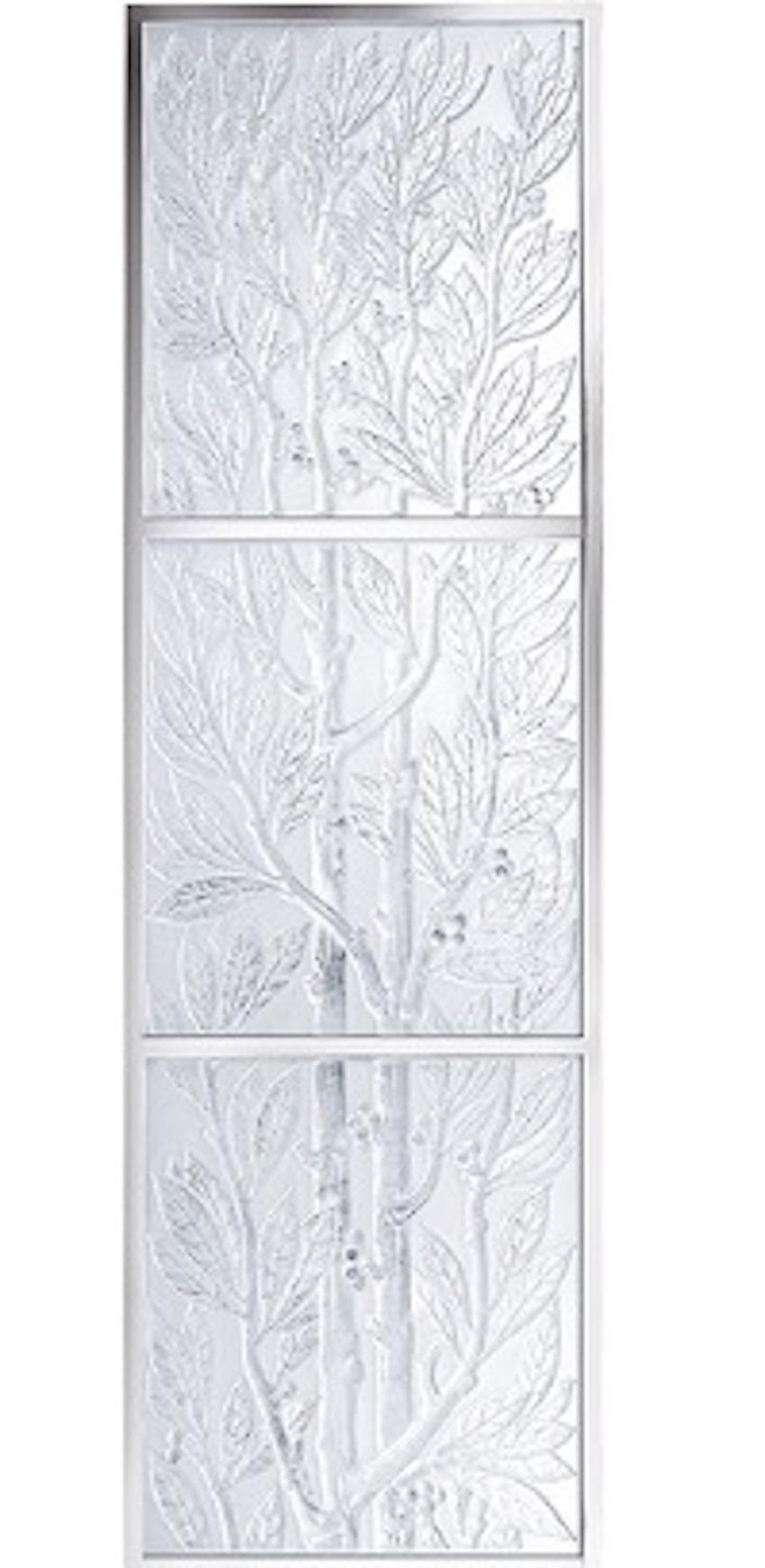 
Product information
Reference: 1024200

The Lauriers decorative panels were created by René Lalique in 1923 to adorn the presidential railway car of President Millerand. It is Art Deco inspired with geometric and floral shapes, representative