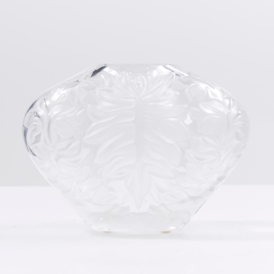 20th Century Lalique France Mahe Clair Palm Leaf Vase For Sale