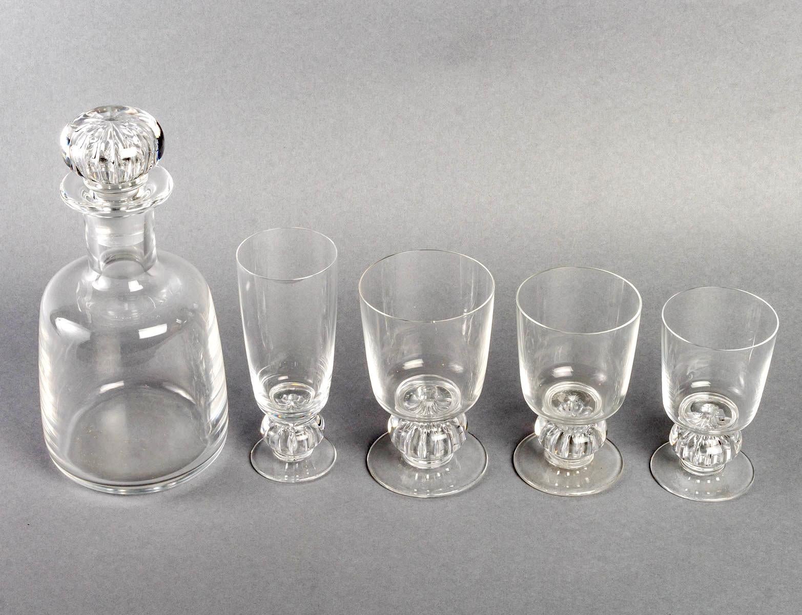 Set of 41 pieces made by René Lalique in 1950s. 
Model is called 