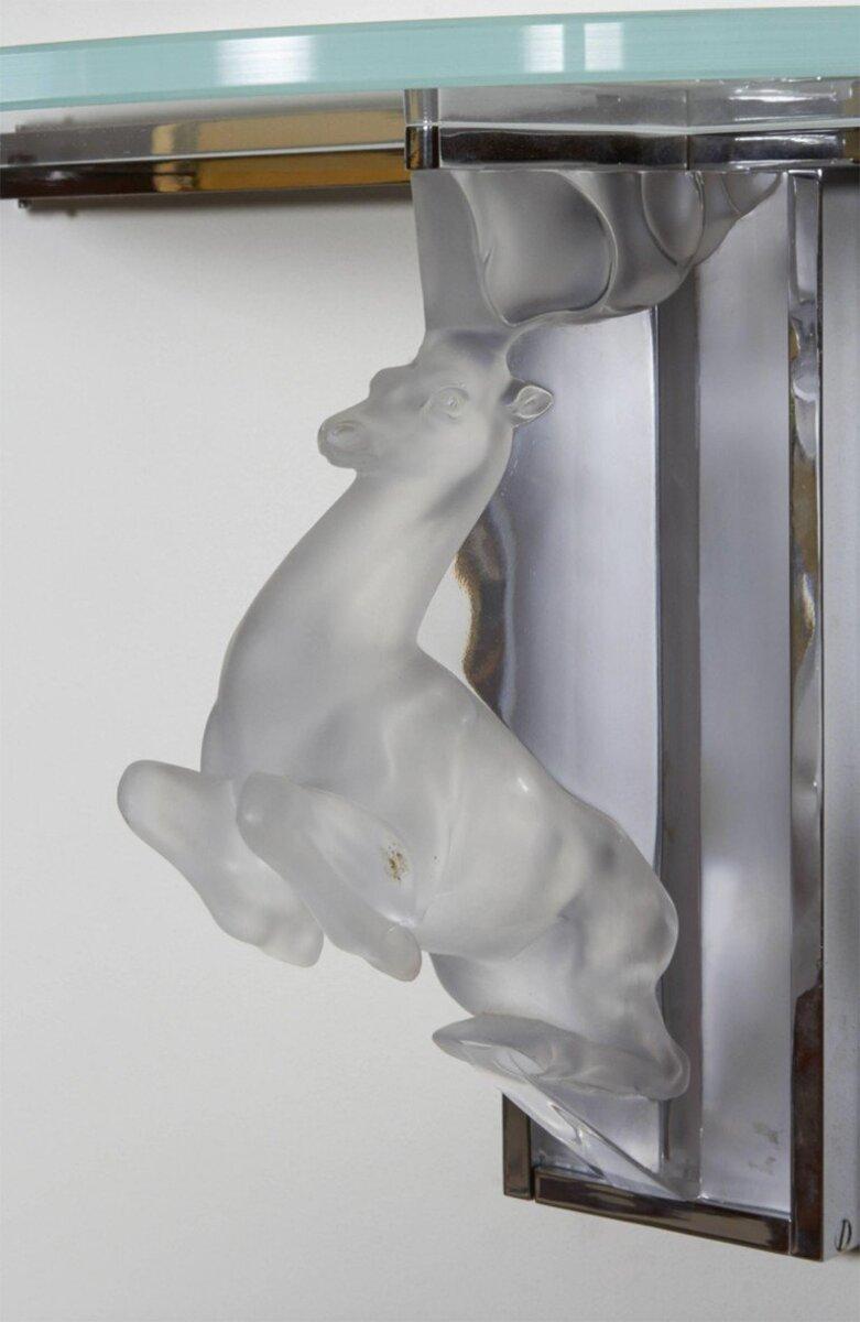 Lalique Frankreich: Hirsch-Konsole im Zustand „Gut“ im Angebot in SAINT-OUEN-SUR-SEINE, FR