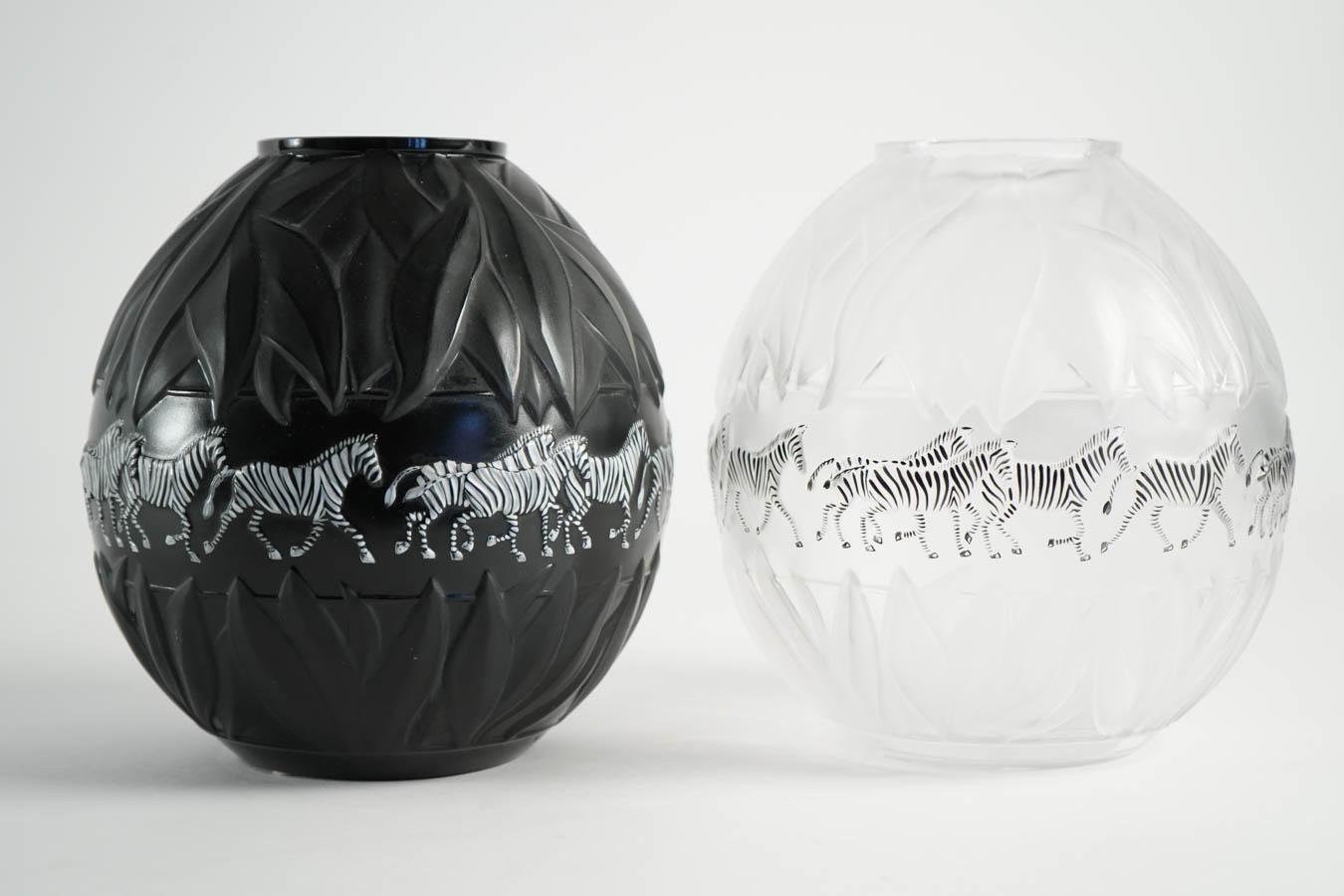 Lalique France, Tanzania Zebra Vase 3