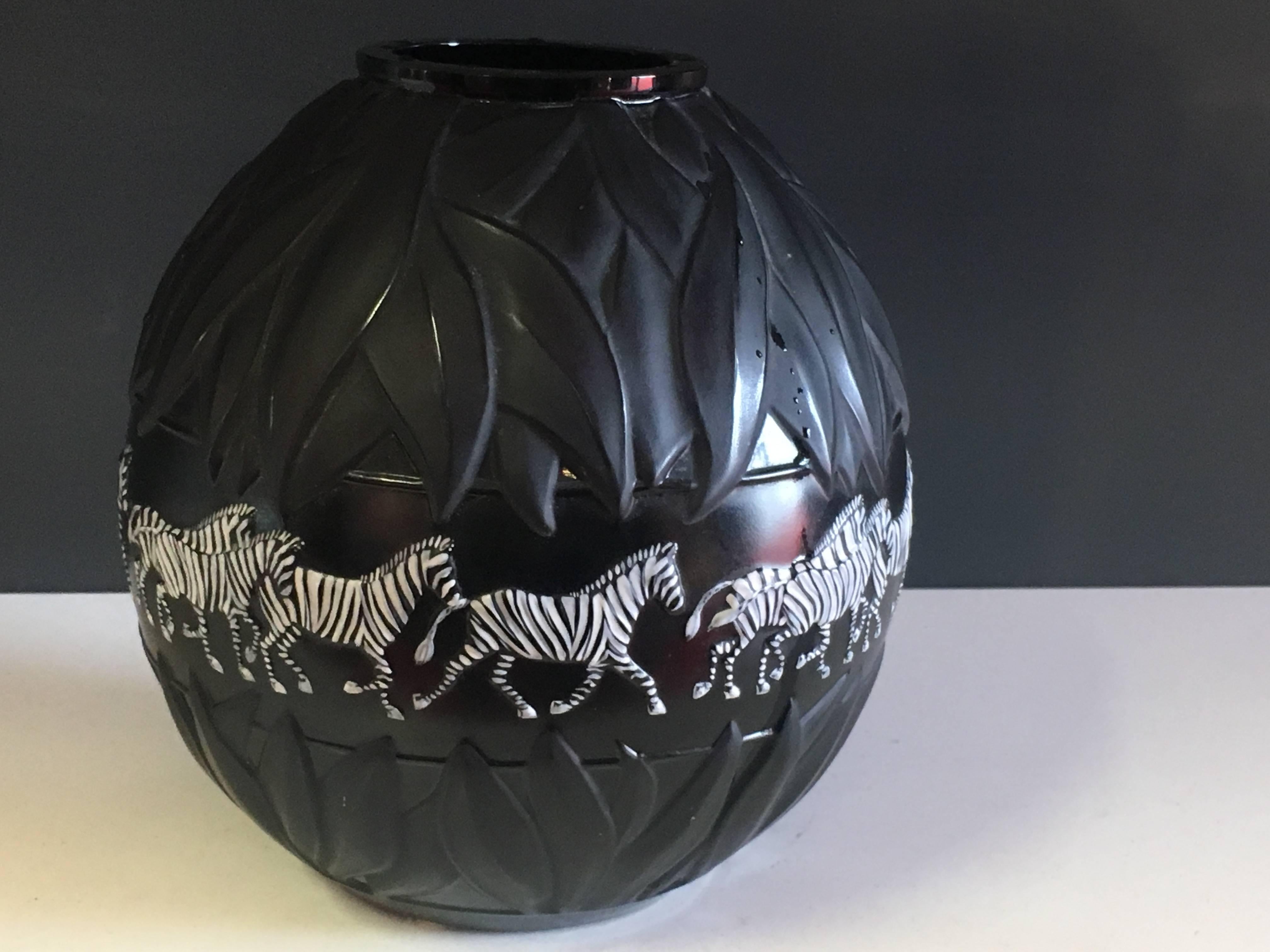 lalique zebra vase