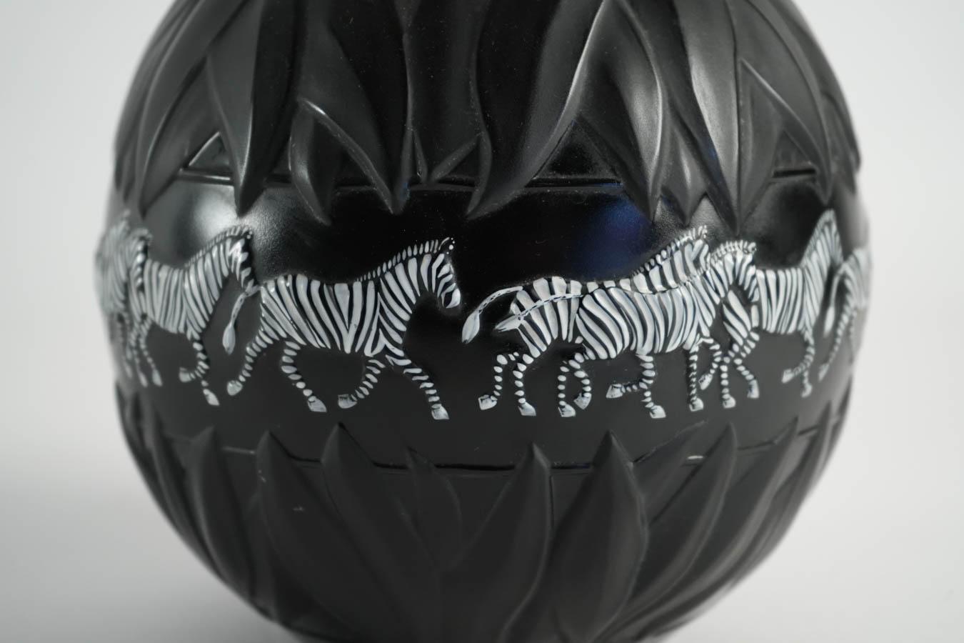 Art Glass Lalique France, Tanzania Zebra Vase