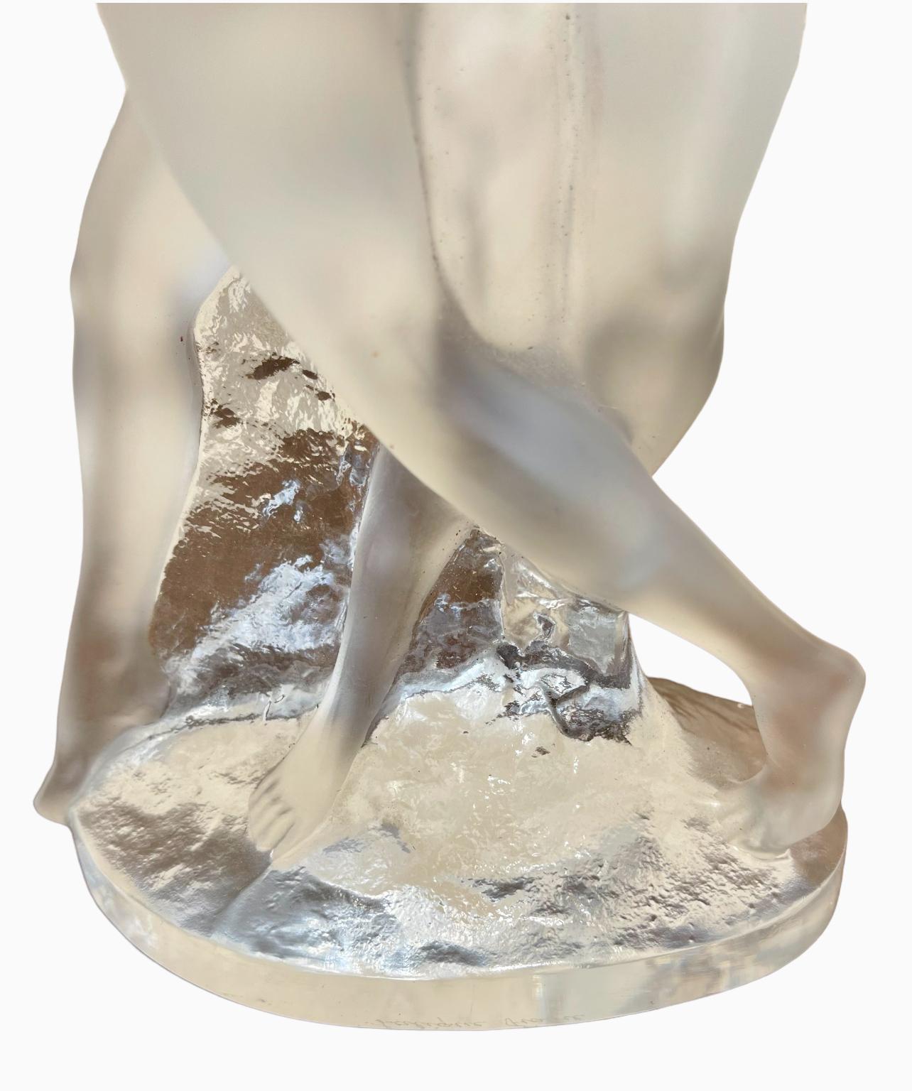 Lalique France - Two Naked Dancers, XXth In Excellent Condition For Sale In Beaune, FR