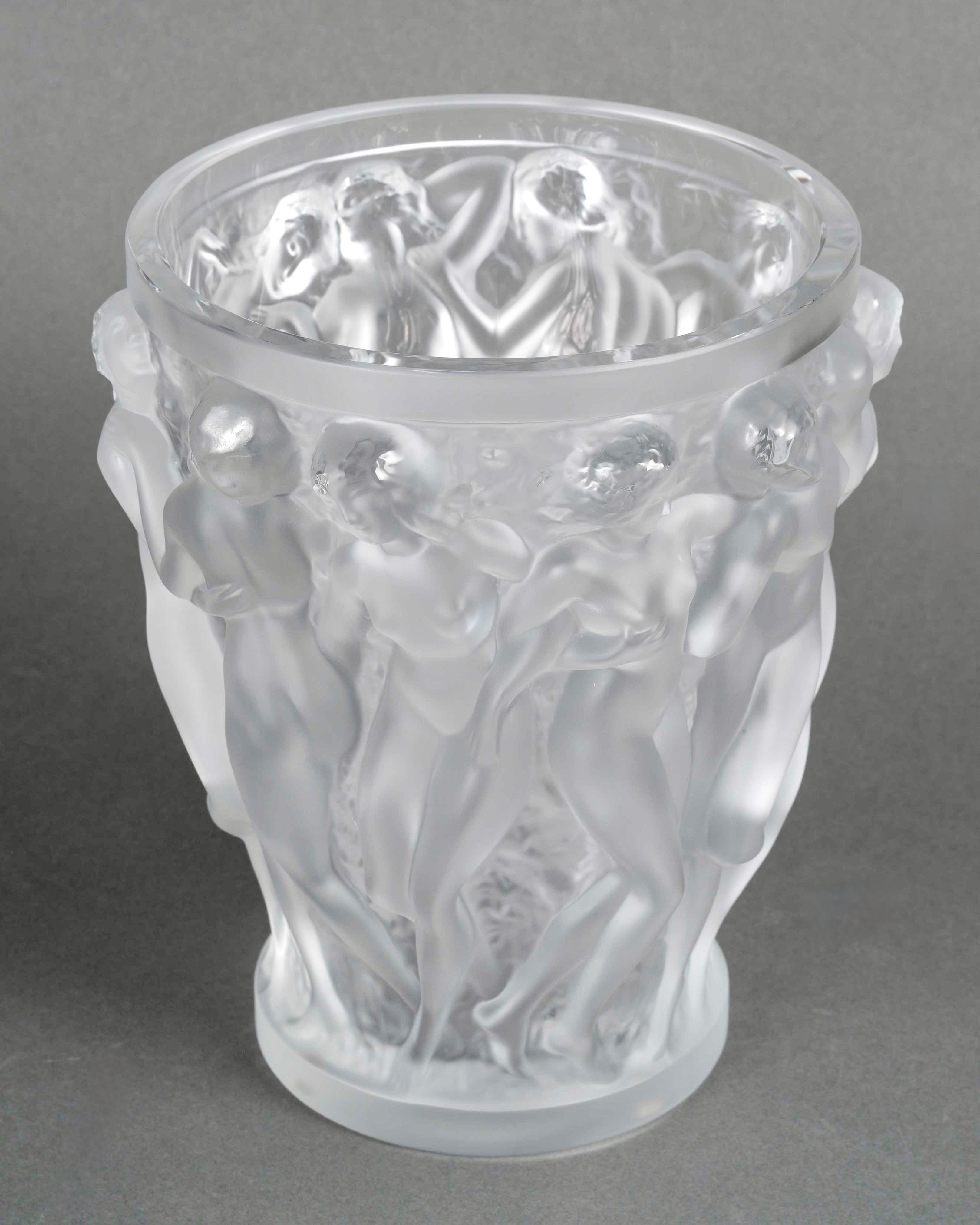 Francese Lalique France Vaso Bacchantes in cristallo smerigliato NUOVO IN SCATOLA CON TARGA in vendita