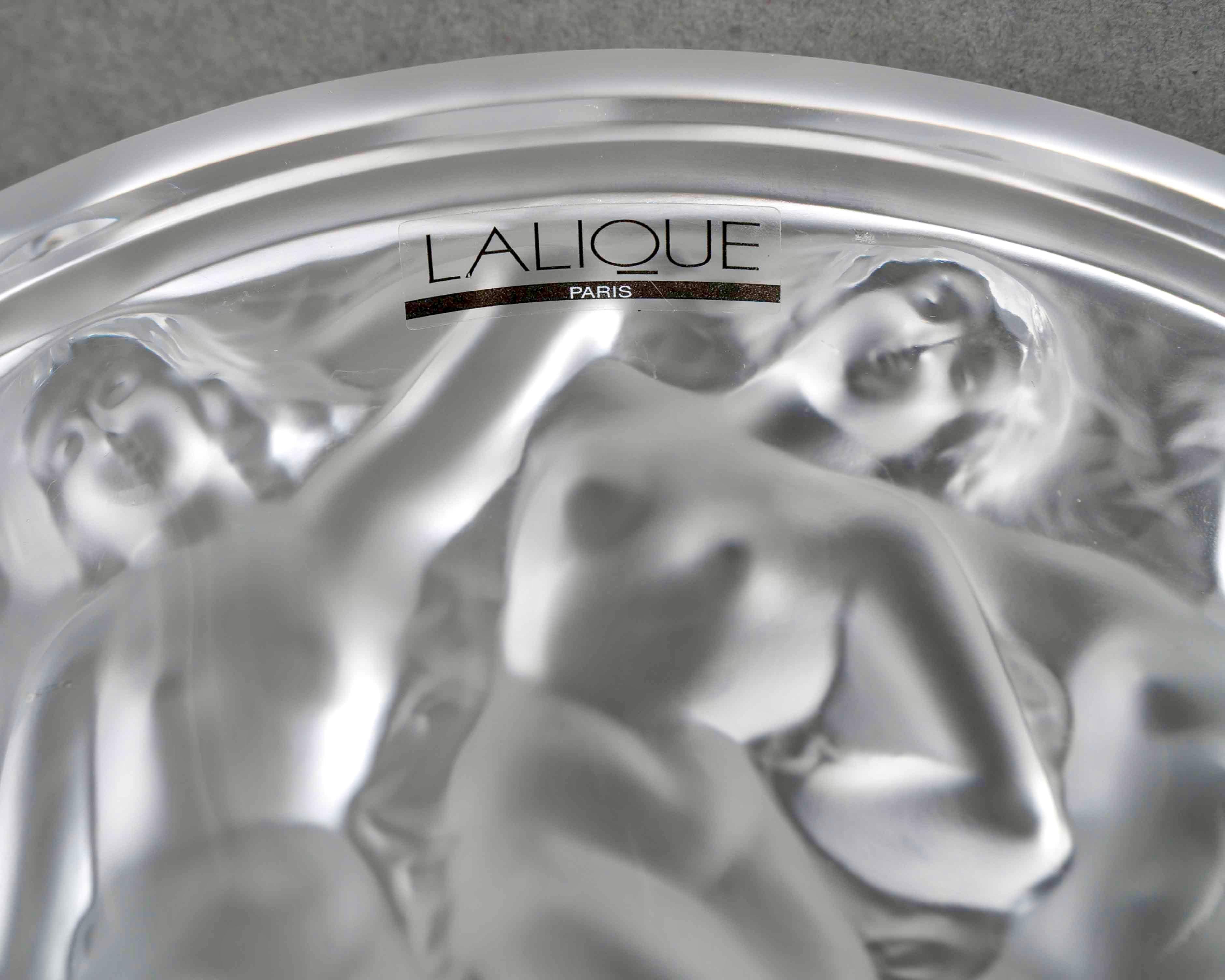Lalique France Vaso Bacchantes in cristallo smerigliato NUOVO IN SCATOLA CON TARGA In condizioni ottime in vendita a Boulogne Billancourt, FR