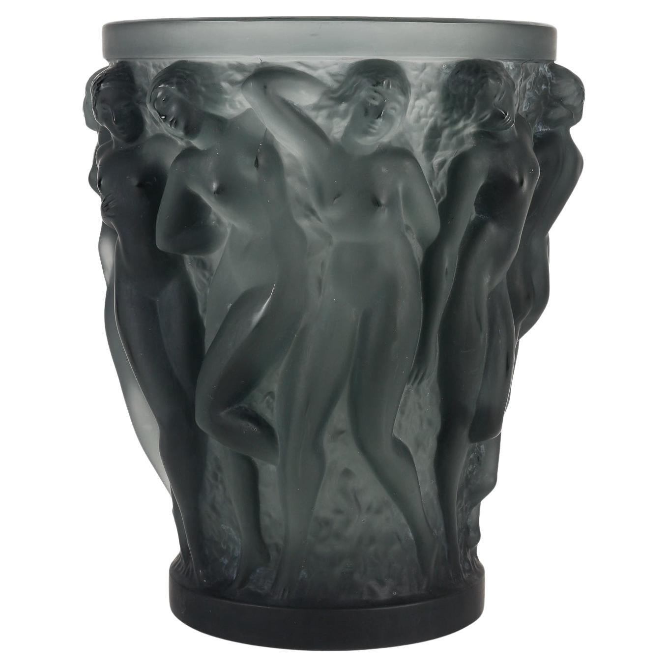 Lalique France, Vase Bacchantes Cristal gris