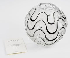 Lalique France - Vase Boule Vibration Kristall mit schwarzem Emaille - NEW