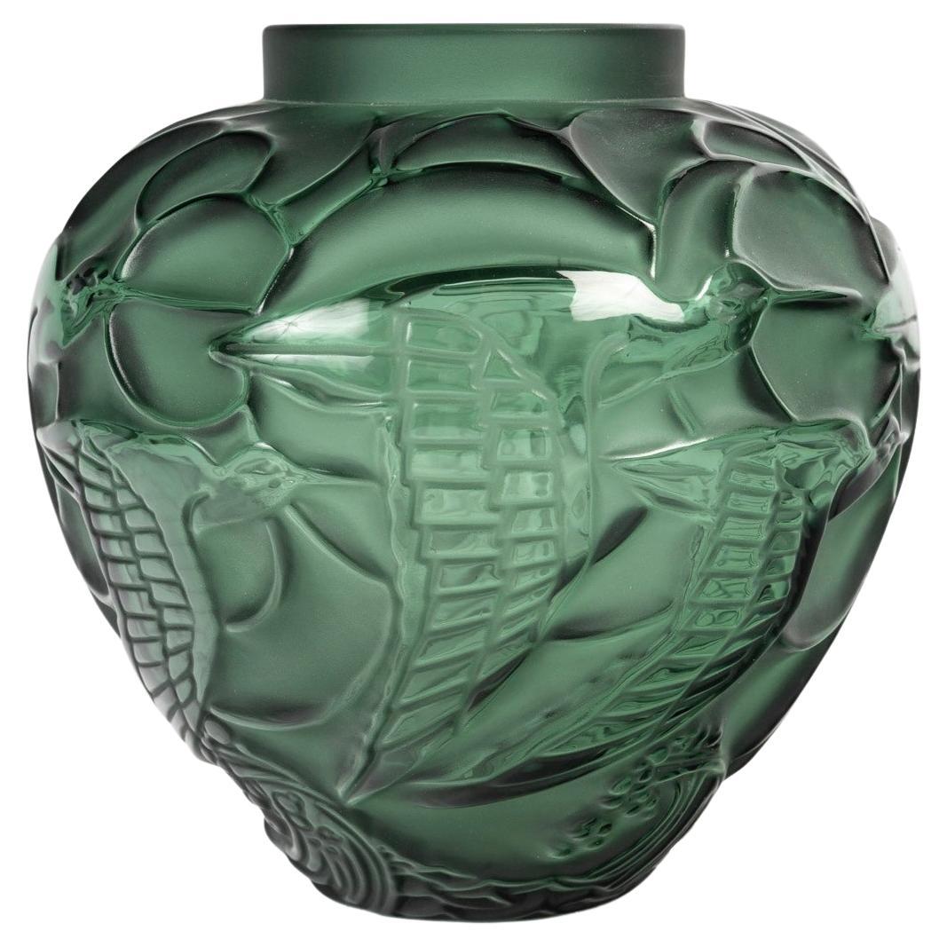 Lalique France - Vase Courlis Green Crystal - New In Box