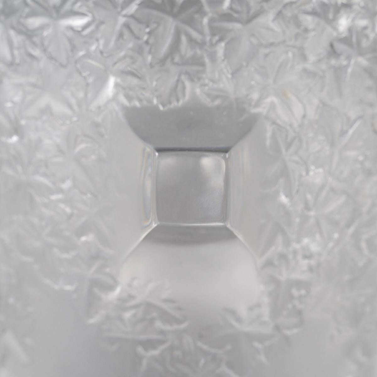 Lalique France - Vaso secchiello per ghiaccio Ganymede in cristallo smerigliato in vendita 2