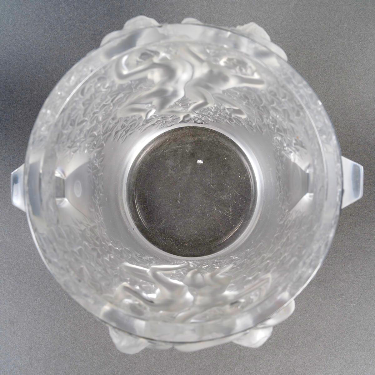 Lalique France - Vaso secchiello per ghiaccio Ganymede in cristallo smerigliato in vendita 3