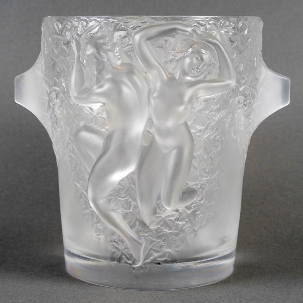 Art Déco Lalique France - Vaso secchiello per ghiaccio Ganymede in cristallo smerigliato in vendita