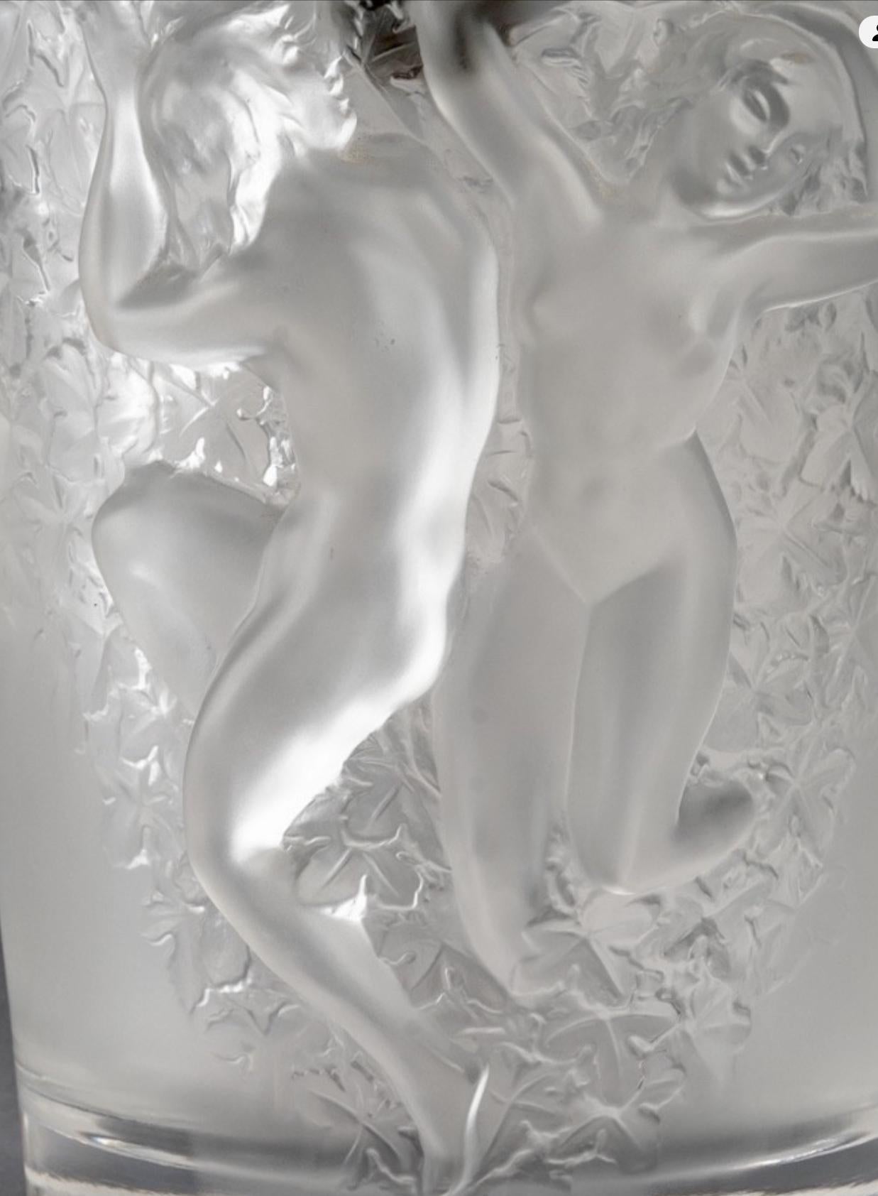 Lalique France - Vase Seau à Champagne Ganymède In Excellent Condition In Nice, FR