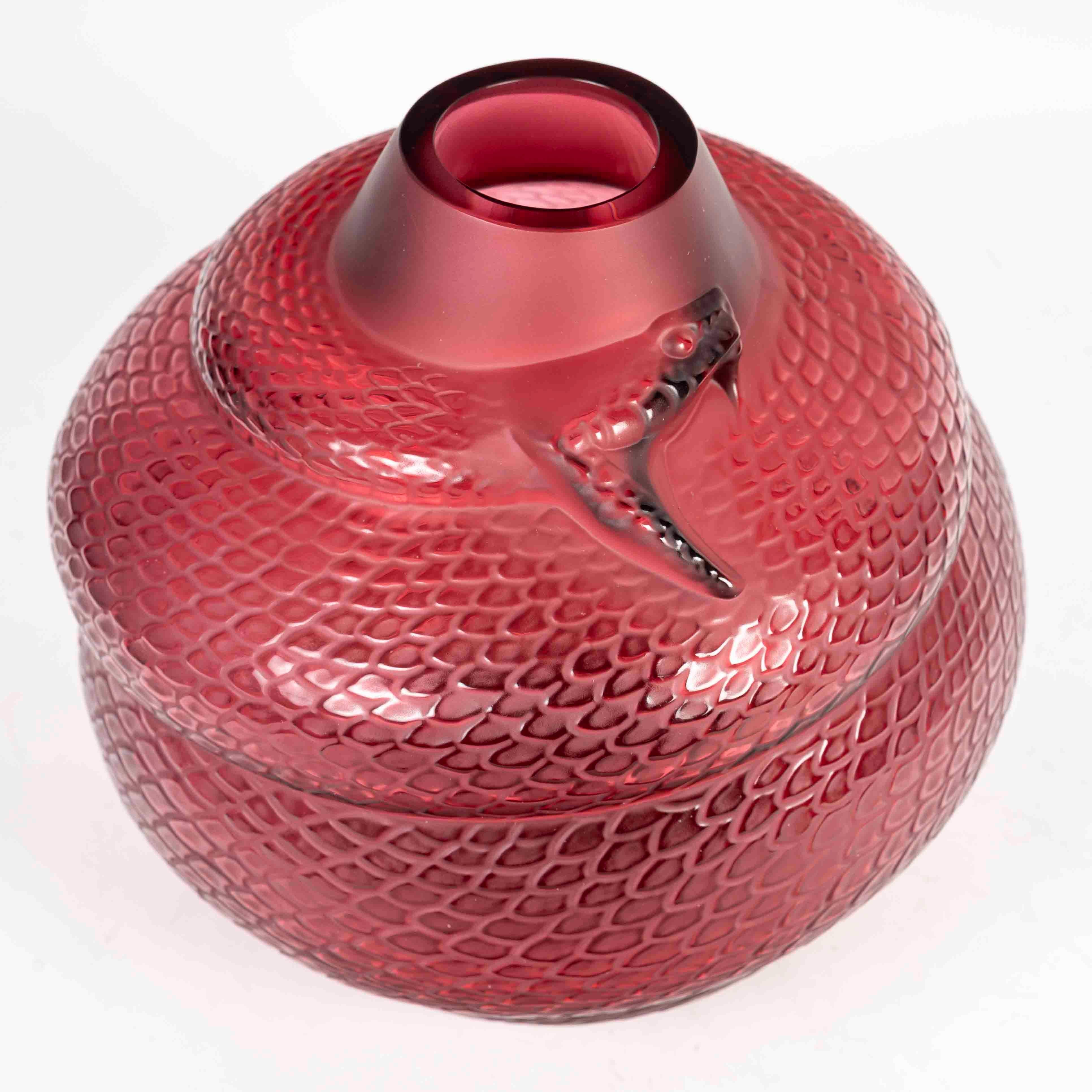 Art Deco Lalique France - Vase Serpent Snake Red Crystal - New In Box For Sale