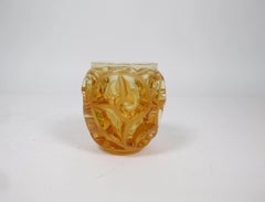 Lalique France : Vase "Tourbillon" Ambre