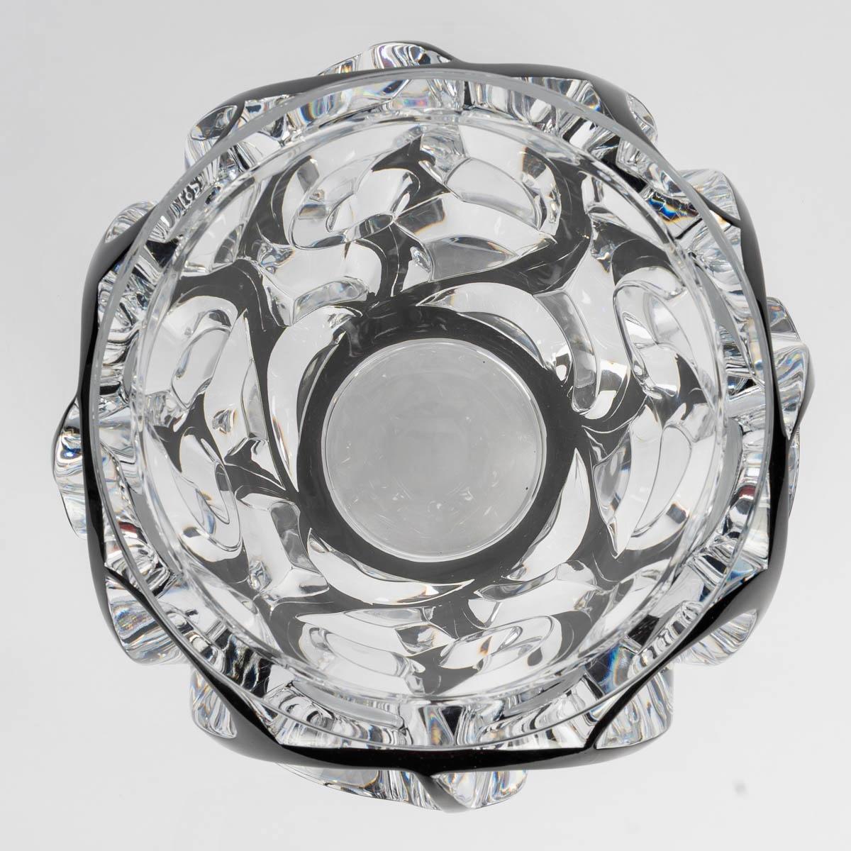 Lalique France - Vase Tourbillons Scrolls Clear Crystal Black Enamel in vendita 2