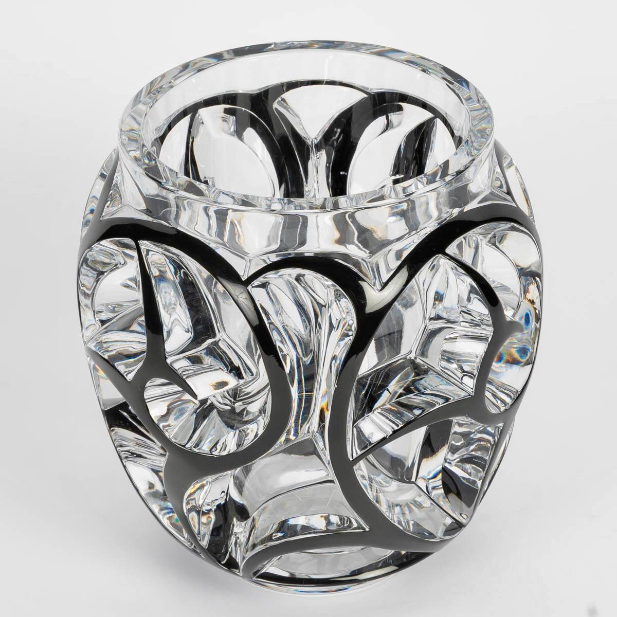 Stampato Lalique France - Vase Tourbillons Scrolls Clear Crystal Black Enamel in vendita
