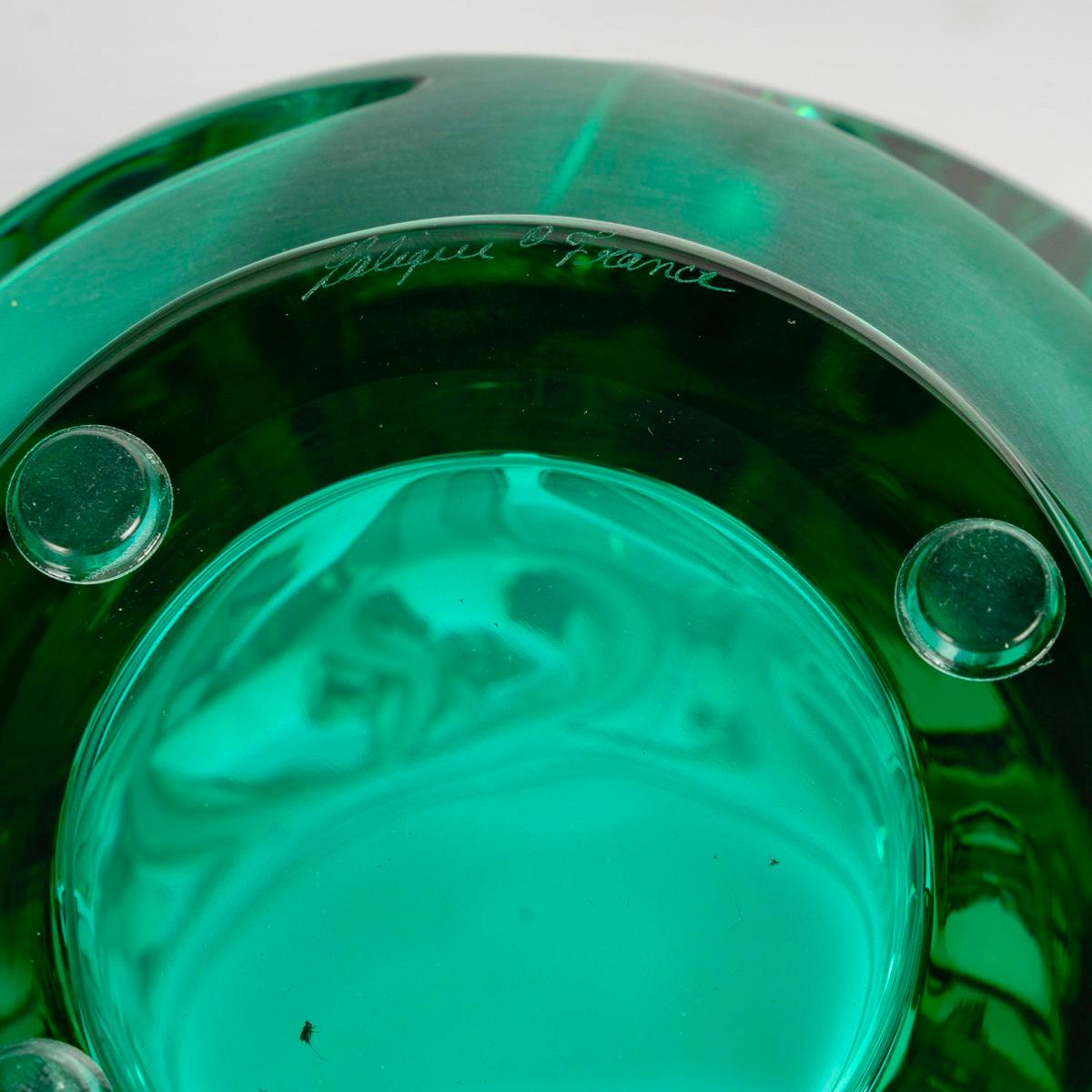 Lalique Frankreich - Vase Tourbillons Scrolls Grüner Kristall NEU IN KASTEN im Zustand „Gut“ im Angebot in Boulogne Billancourt, FR