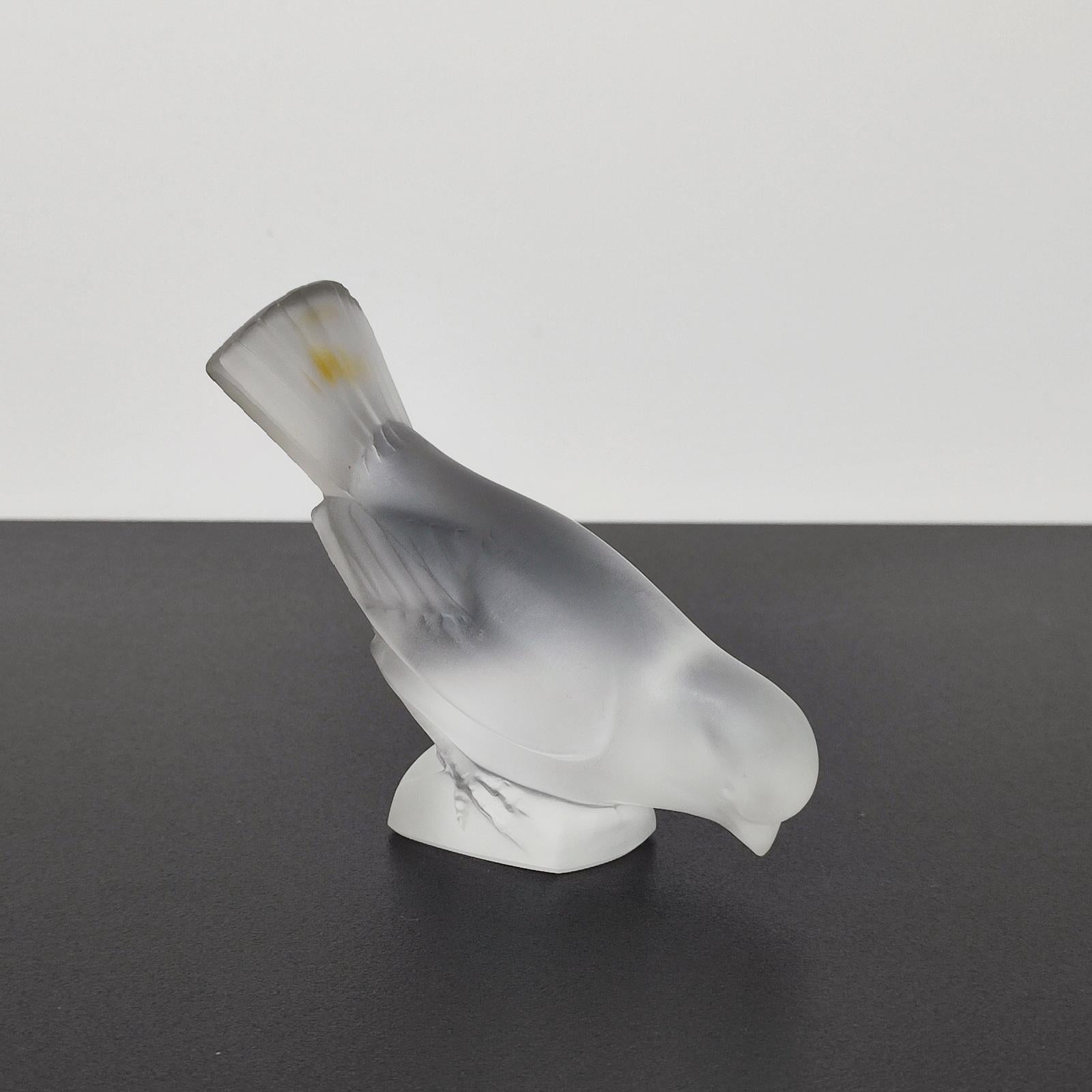 Vintage crystal Moineau Hardi from the Birds Series by René Lalique
Signed at the base Lalique France

Perfect condition.