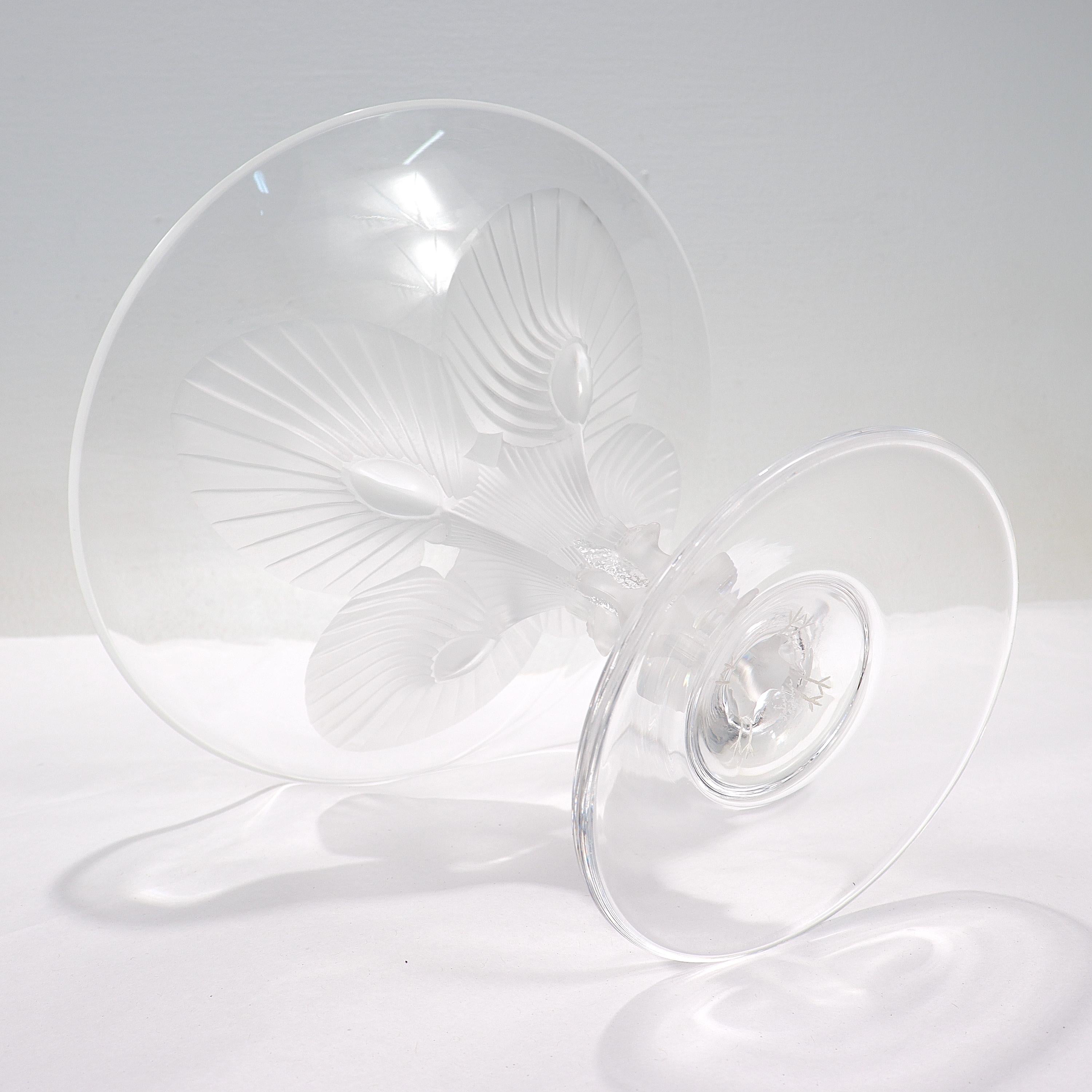Compote o Tazza in vetro artistico francese Lalique con motivo Virginia e pavoni smerigliati in vendita 4